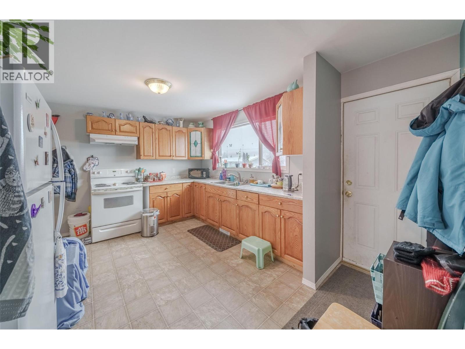 1504 Carson Road, Clinton, British Columbia  V0K 1K0 - Photo 14 - 10354678