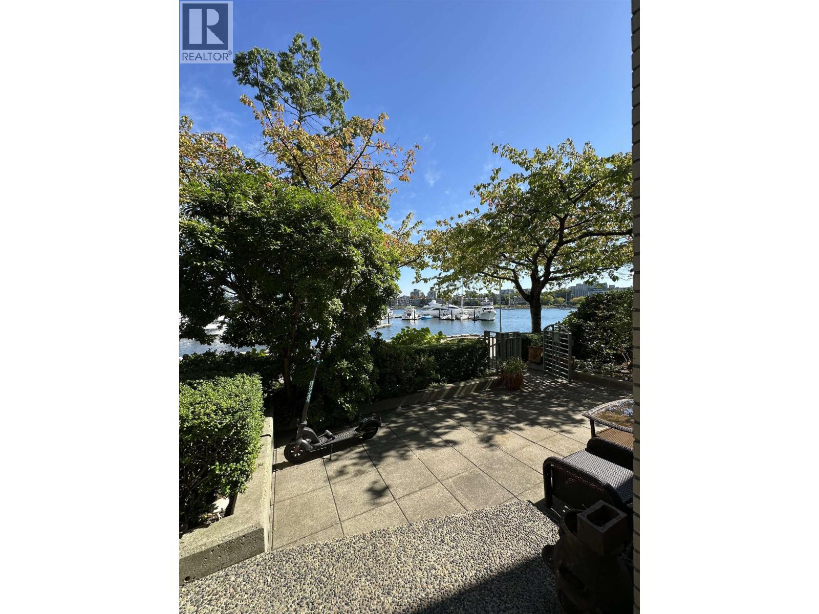 122 1228 Marinaside Crescent, Vancouver, British Columbia  V6Z 2W4 - Photo 8 - R3017220