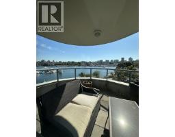 122 1228 MARINASIDE CRESCENT, Vancouver, British Columbia