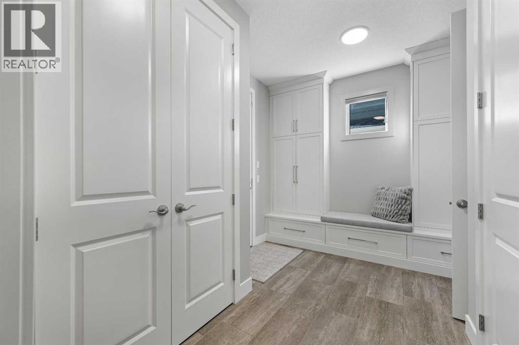 25 Rock Lake Heights Nw, Calgary, Alberta  T3G 0G1 - Photo 19 - A2260980