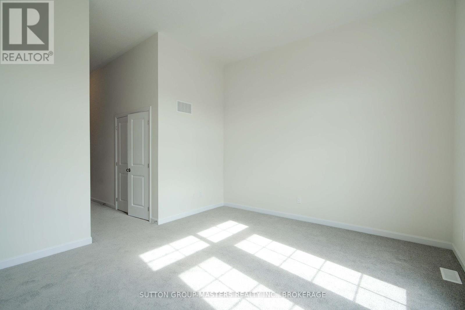 102 Oakmont Drive, Loyalist, Ontario  K0H 1G0 - Photo 20 - X12455547