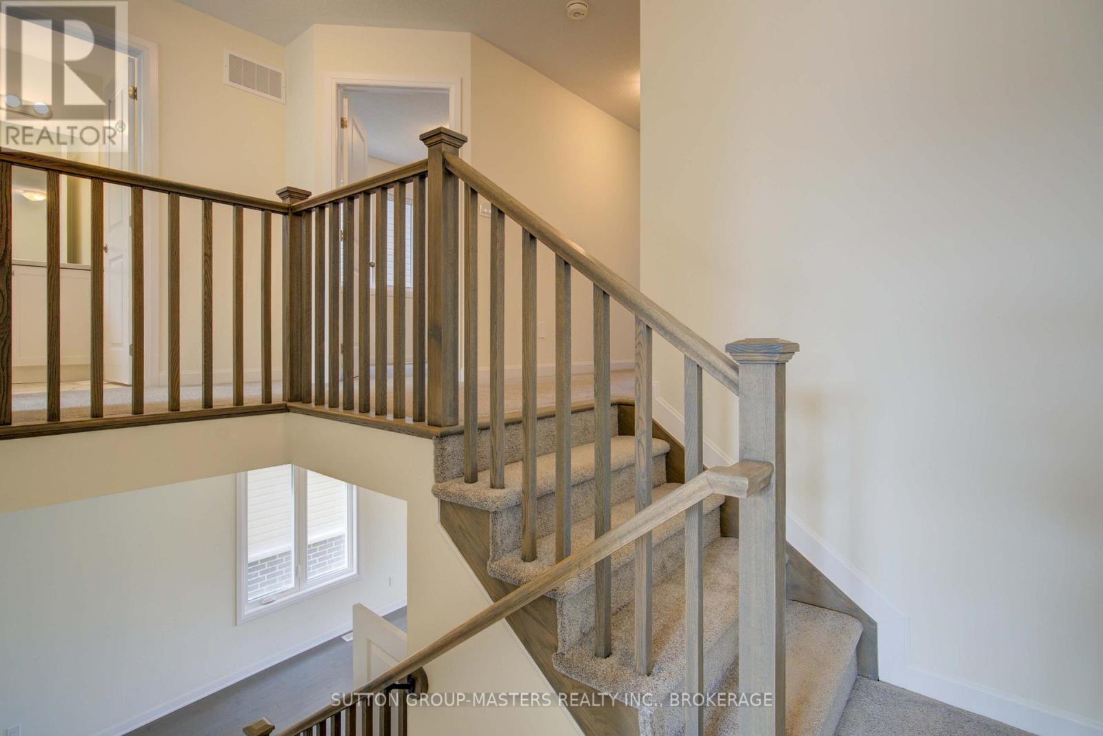 102 Oakmont Drive, Loyalist, Ontario  K0H 1G0 - Photo 23 - X12455547