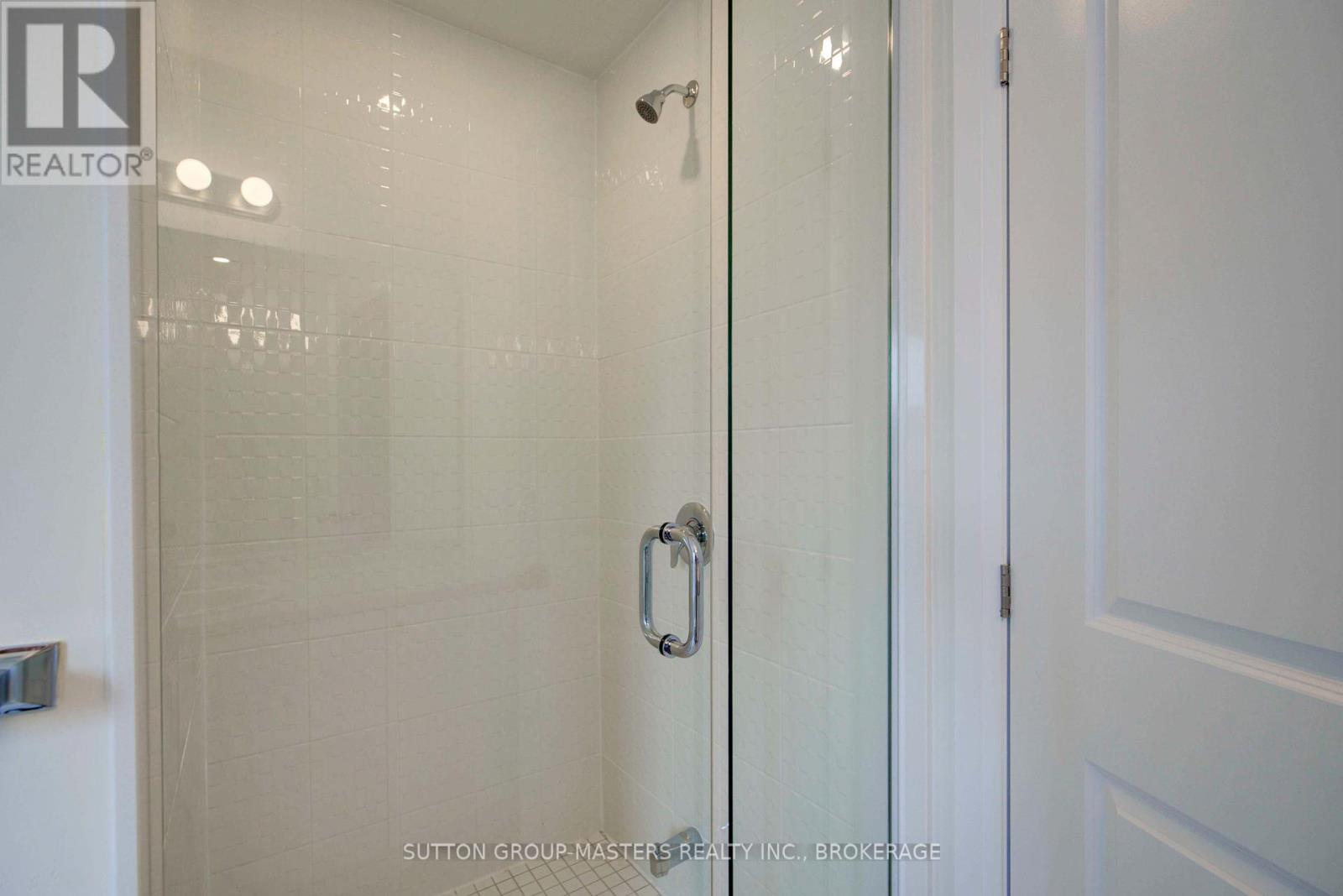 102 Oakmont Drive, Loyalist, Ontario  K0H 1G0 - Photo 29 - X12455547