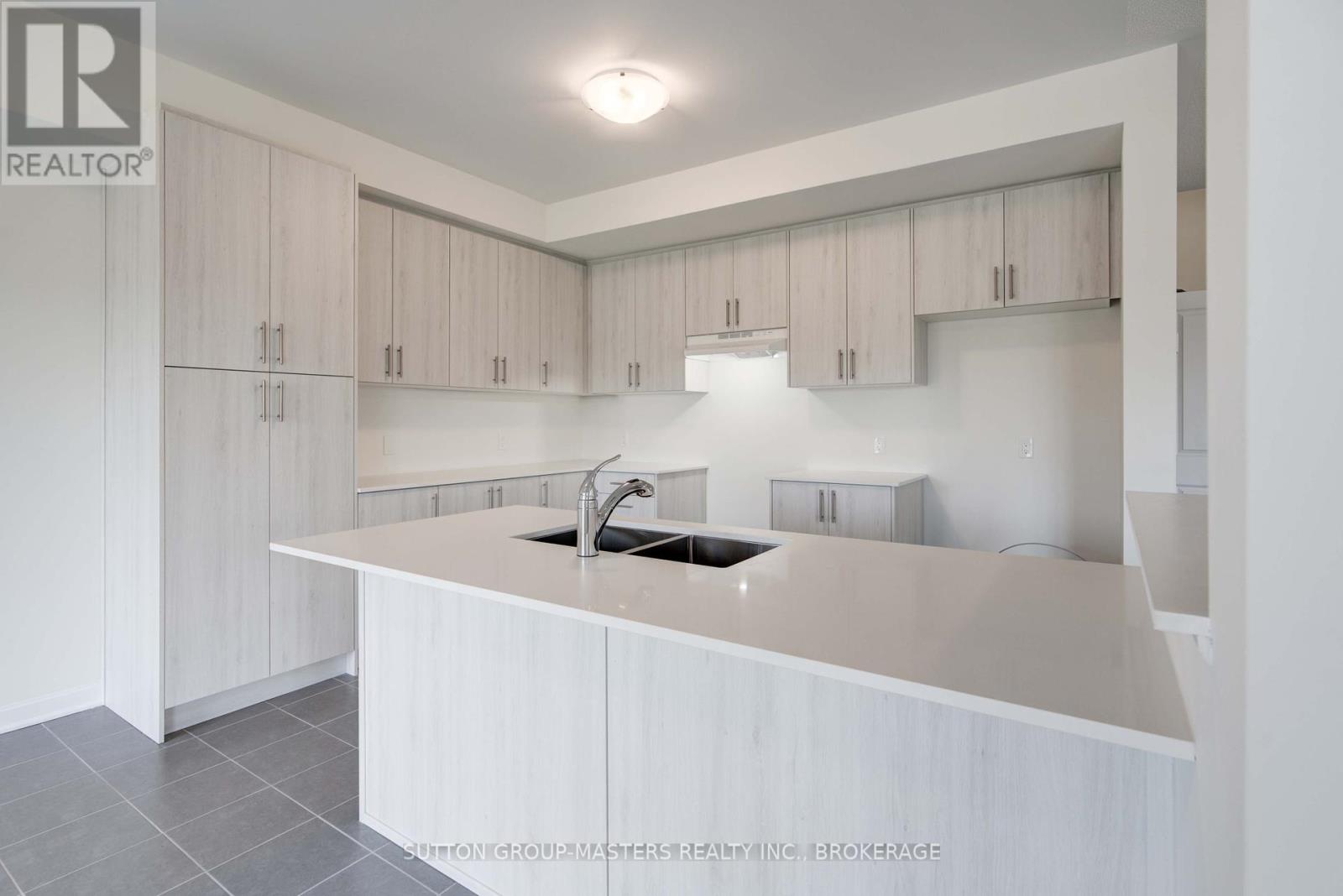 102 Oakmont Drive, Loyalist, Ontario  K0H 1G0 - Photo 4 - X12455547