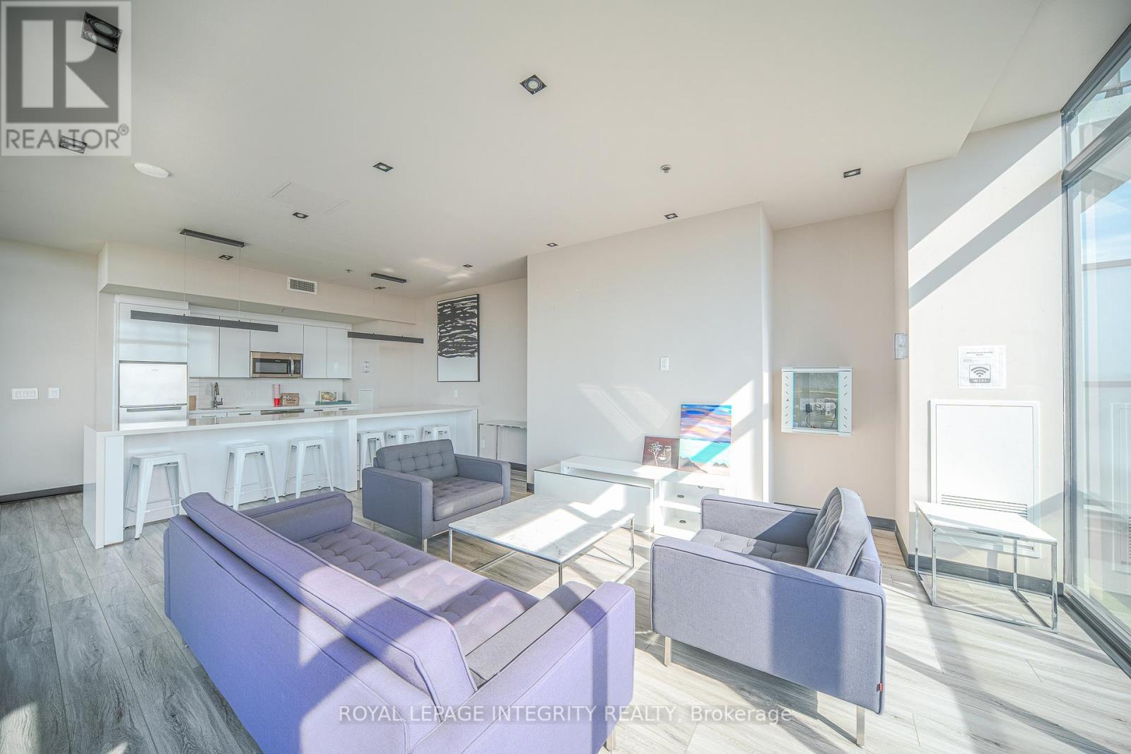 802 - 203 Catherine Street, Ottawa, Ontario  K2P 1J5 - Photo 32 - X12455504