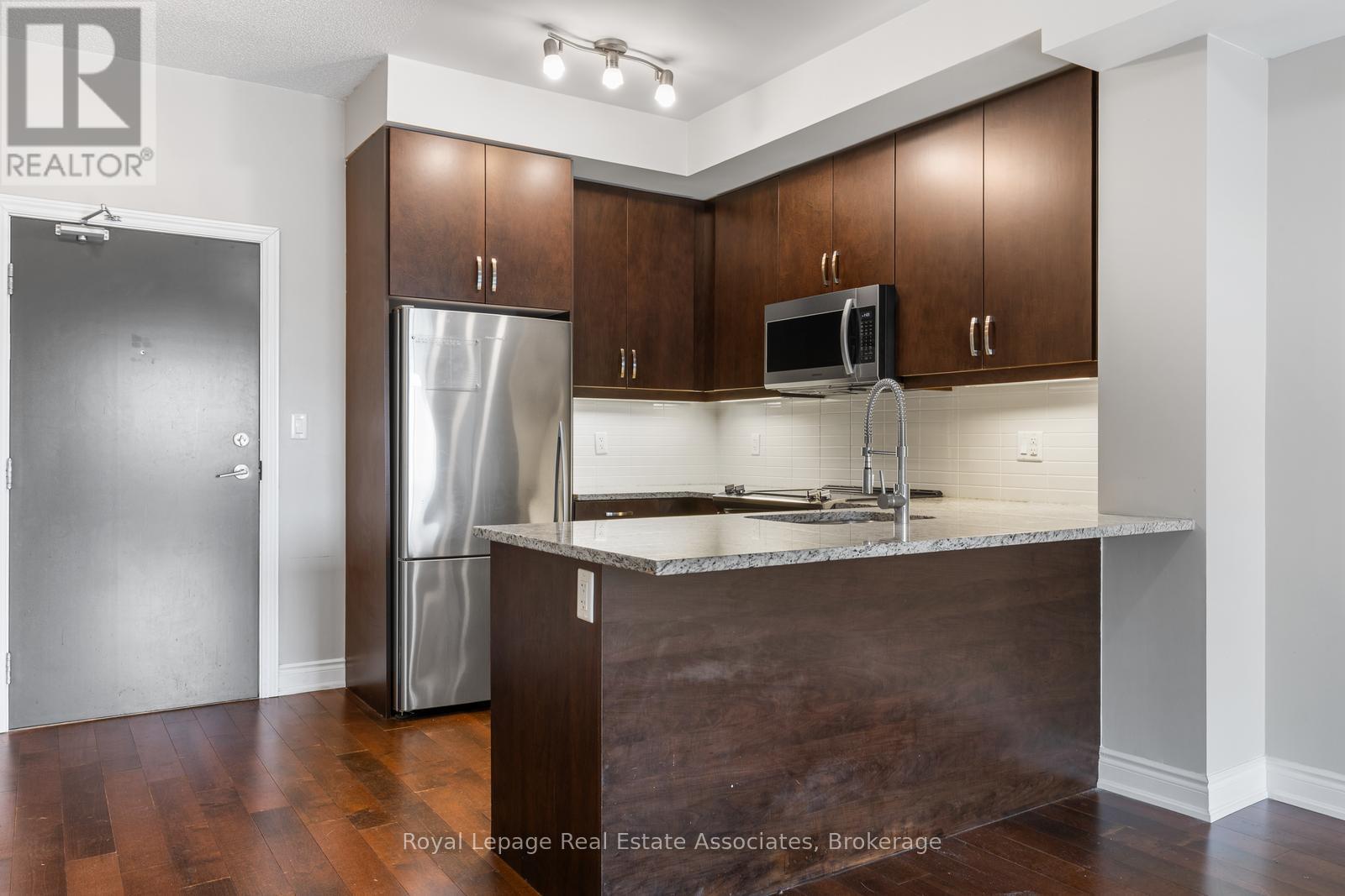 333 - 3170 Erin Mills Parkway, Mississauga, Ontario  L5L 0B6 - Photo 10 - W12455478