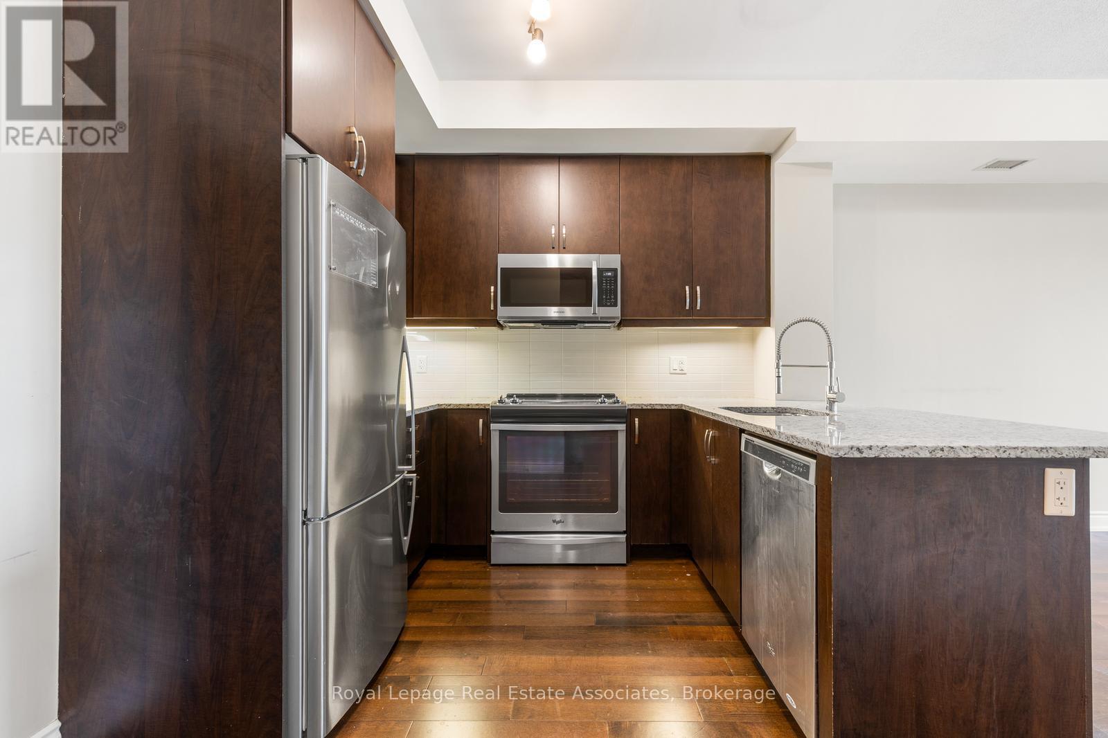 333 - 3170 Erin Mills Parkway, Mississauga, Ontario  L5L 0B6 - Photo 12 - W12455478