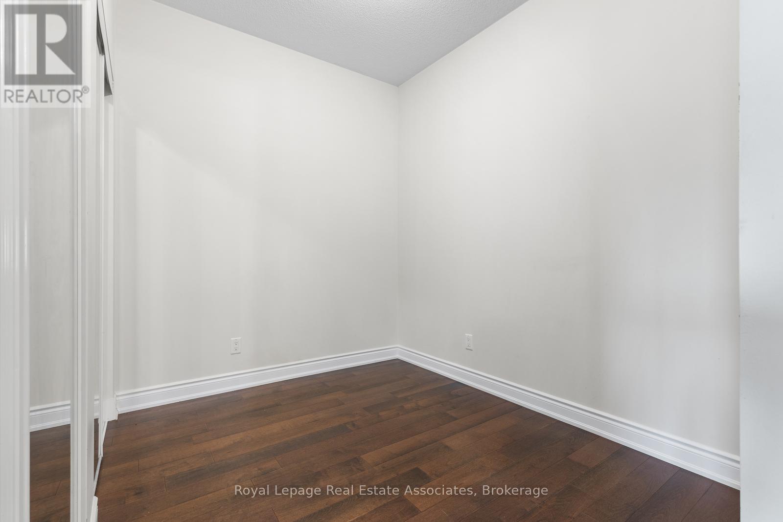 333 - 3170 Erin Mills Parkway, Mississauga, Ontario  L5L 0B6 - Photo 15 - W12455478