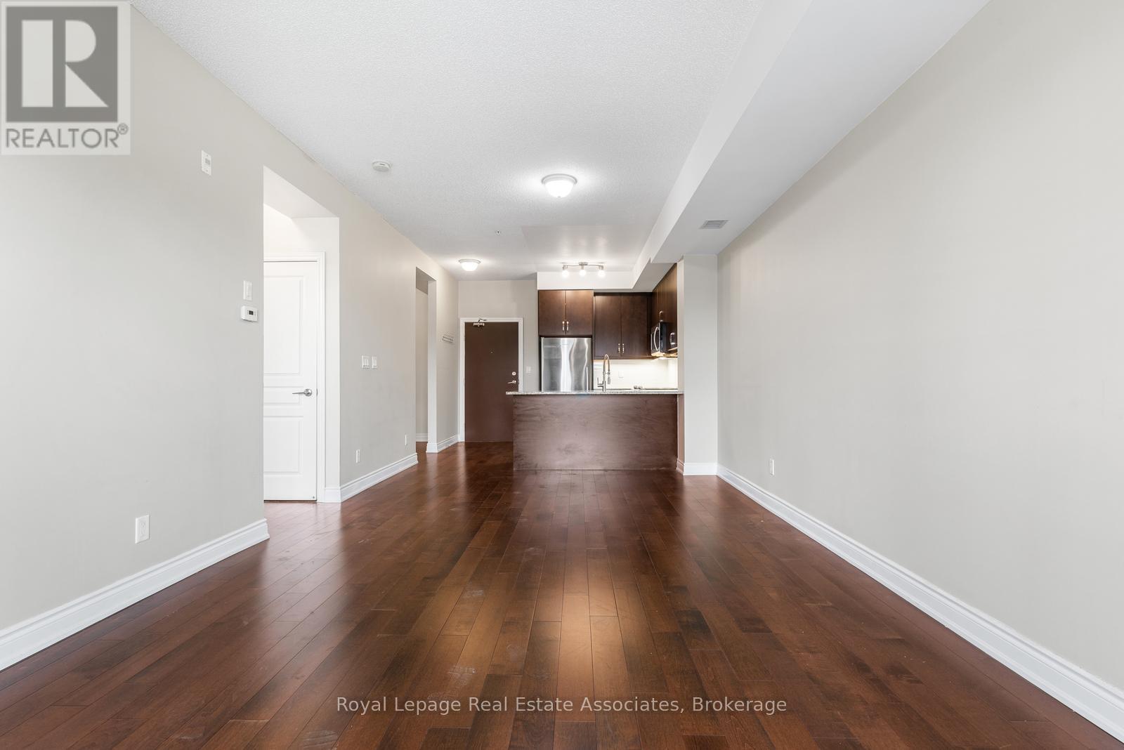 333 - 3170 Erin Mills Parkway, Mississauga, Ontario  L5L 0B6 - Photo 5 - W12455478