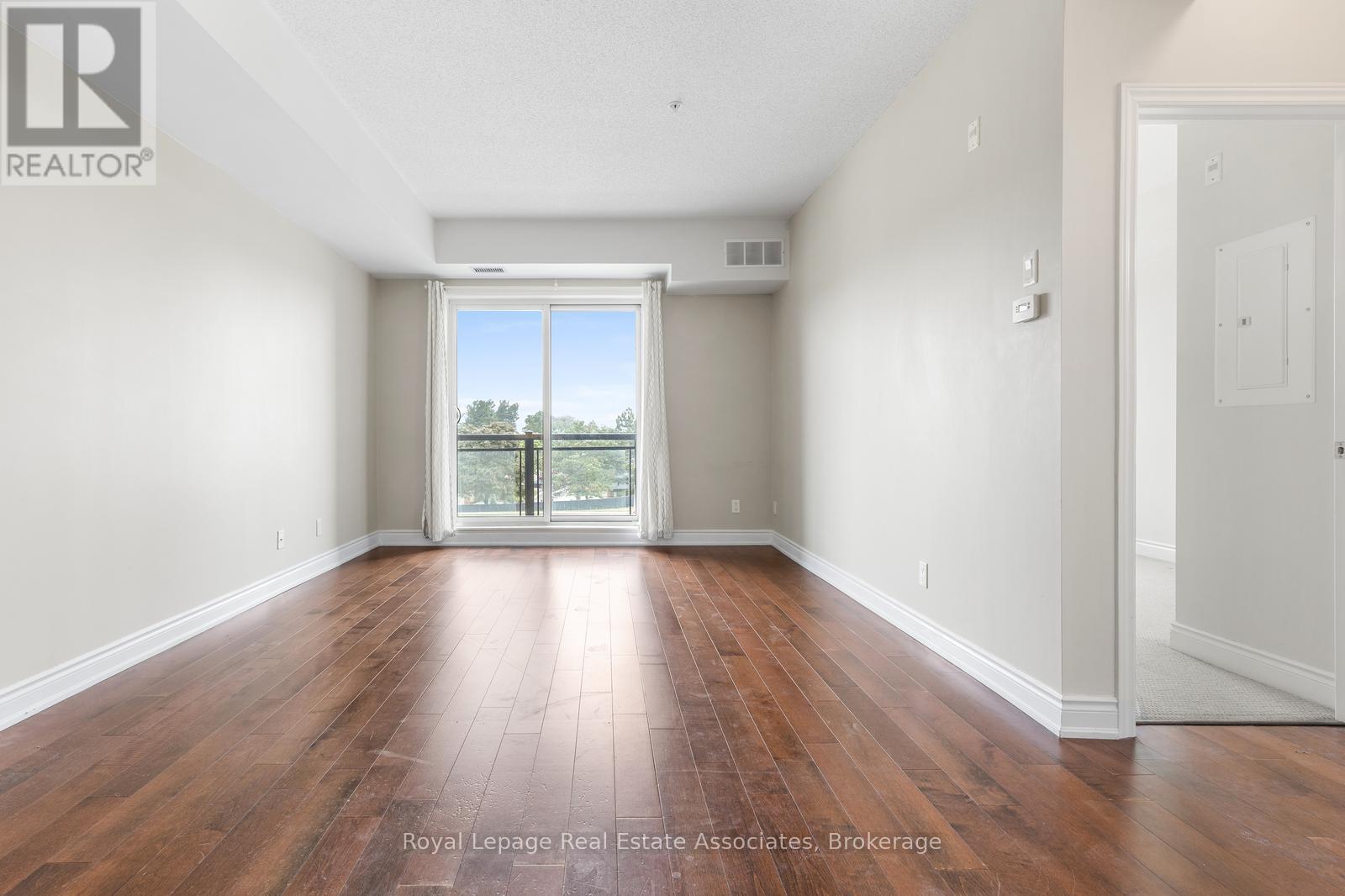 333 - 3170 Erin Mills Parkway, Mississauga, Ontario  L5L 0B6 - Photo 7 - W12455478