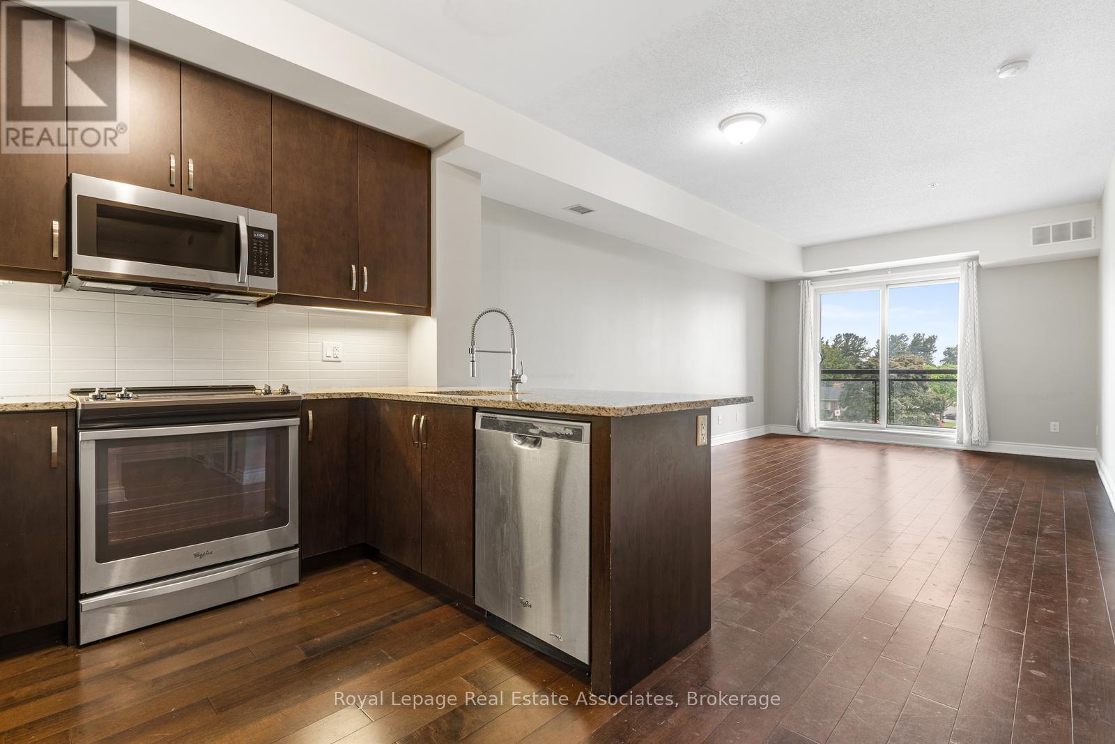 333 - 3170 Erin Mills Parkway, Mississauga, Ontario  L5L 0B6 - Photo 9 - W12455478