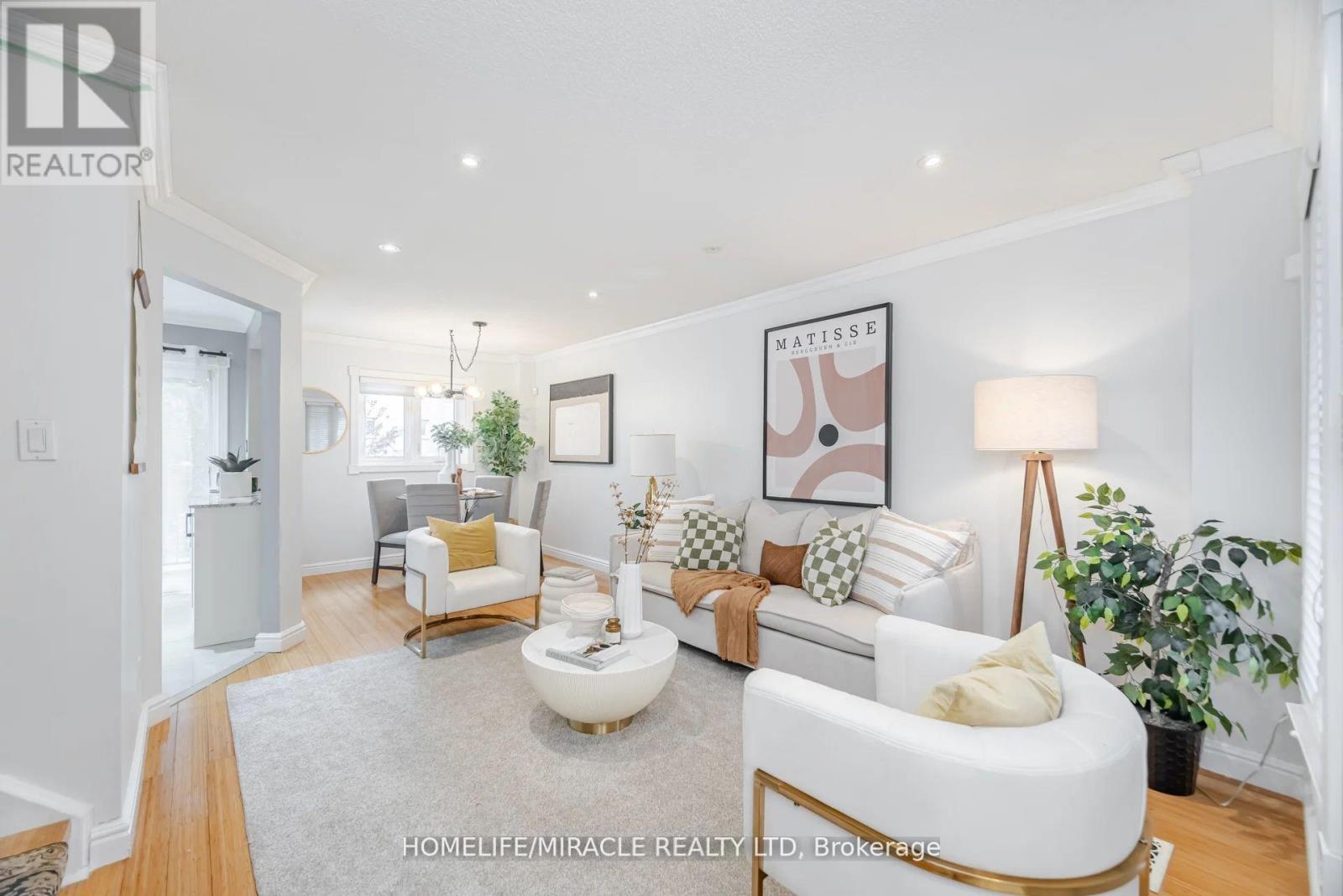 5339 Bullrush Drive, Mississauga, Ontario  L5V 1Z2 - Photo 7 - W12455484