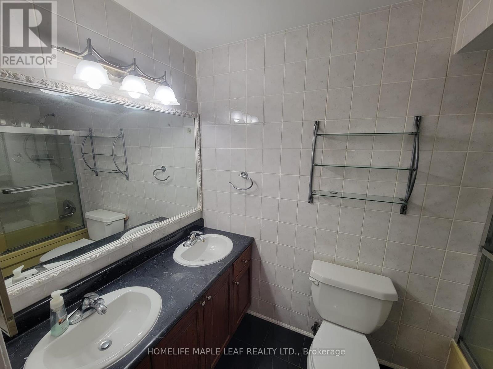 Upper - 4 Ashurst Crescent, Brampton, Ontario  L6V 3N8 - Photo 13 - W12455490