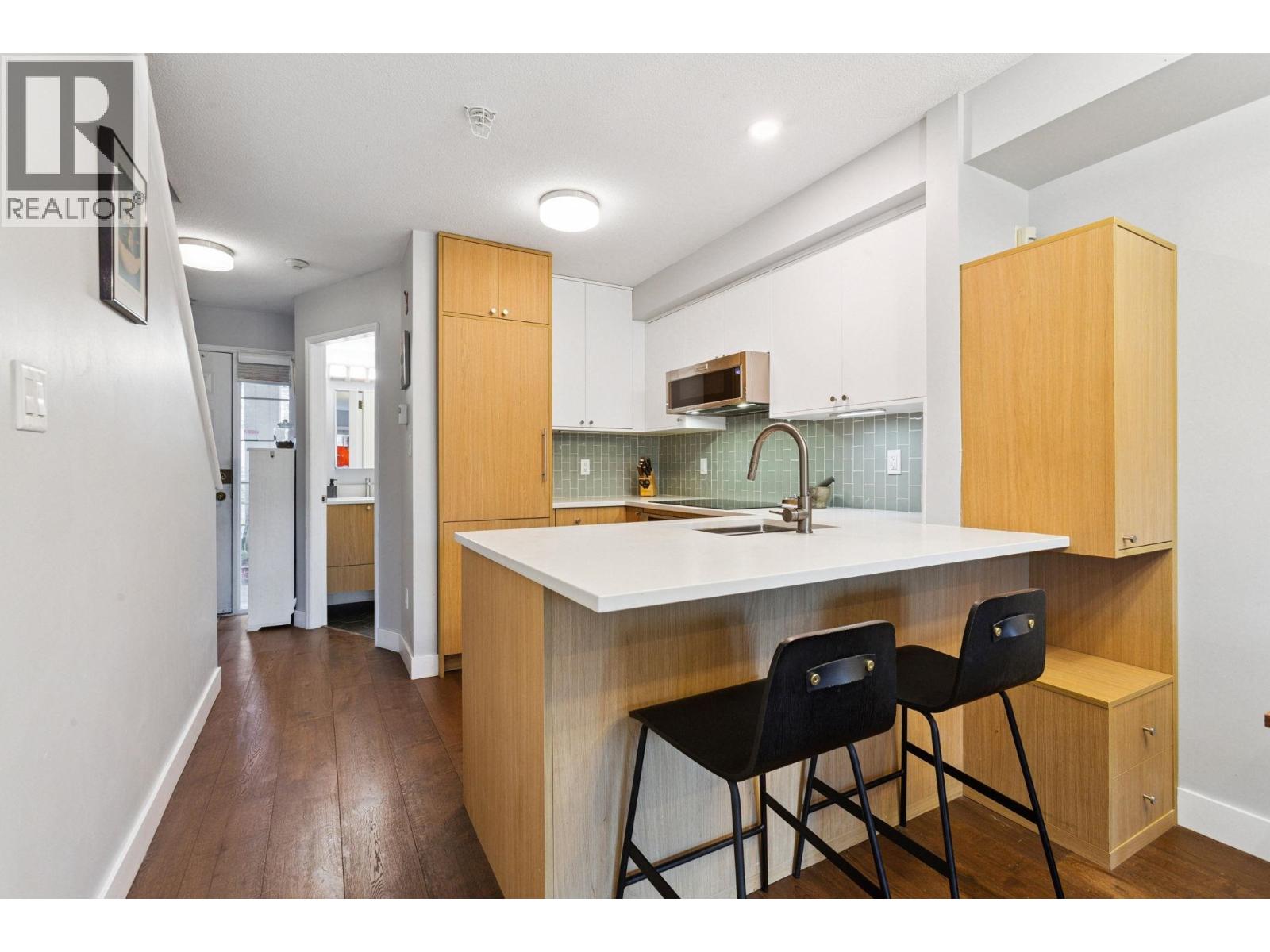 314 2565 W Broadway Street, Vancouver, British Columbia  V6K 2E9 - Photo 9 - R3056929
