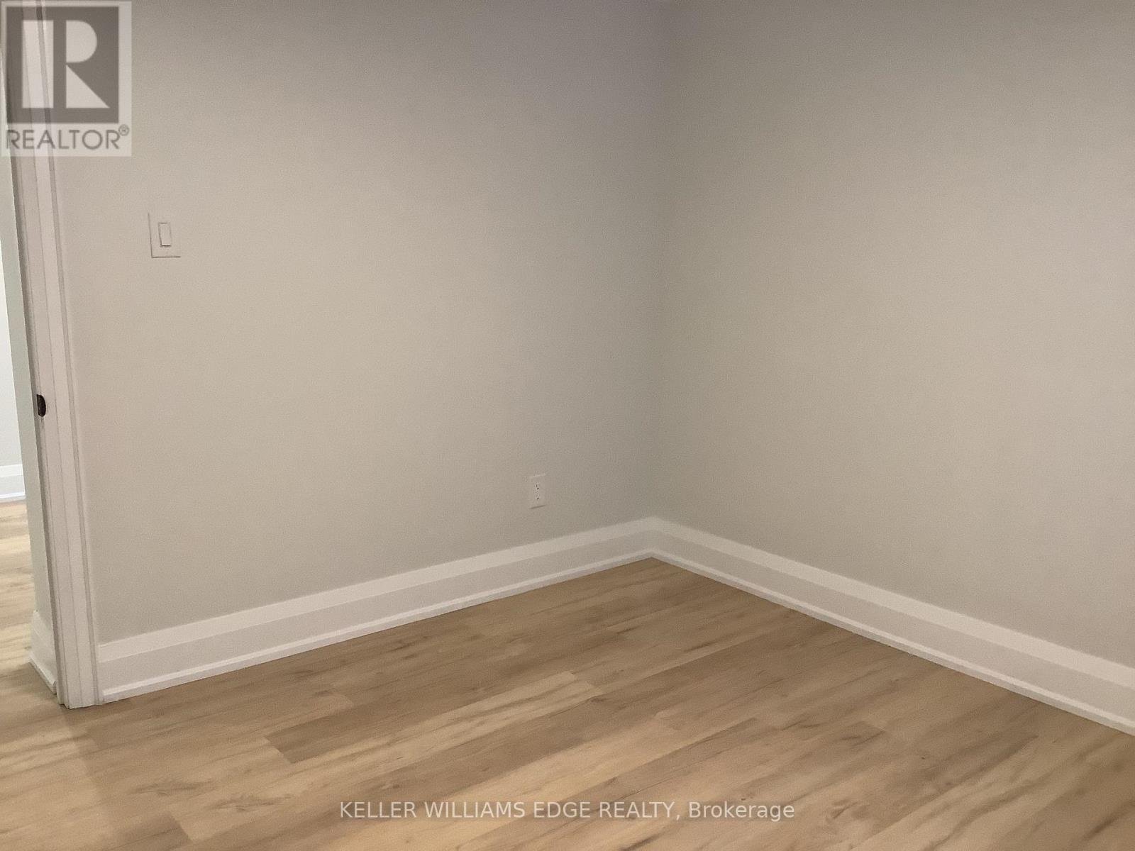 2 - 229 West 18th Street, Hamilton, Ontario  L9C 4H1 - Photo 5 - X12455489