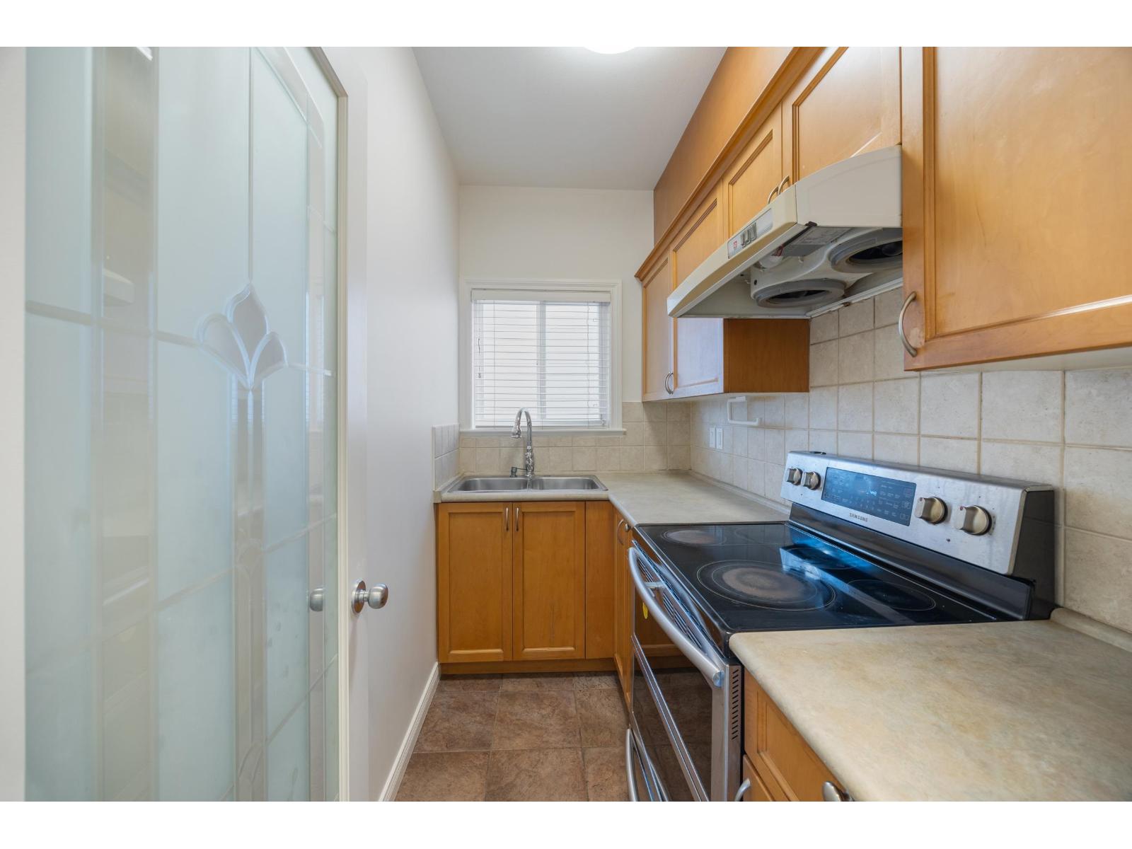 7376 148 Street, Surrey, British Columbia  V3S 3E6 - Photo 9 - R3057225