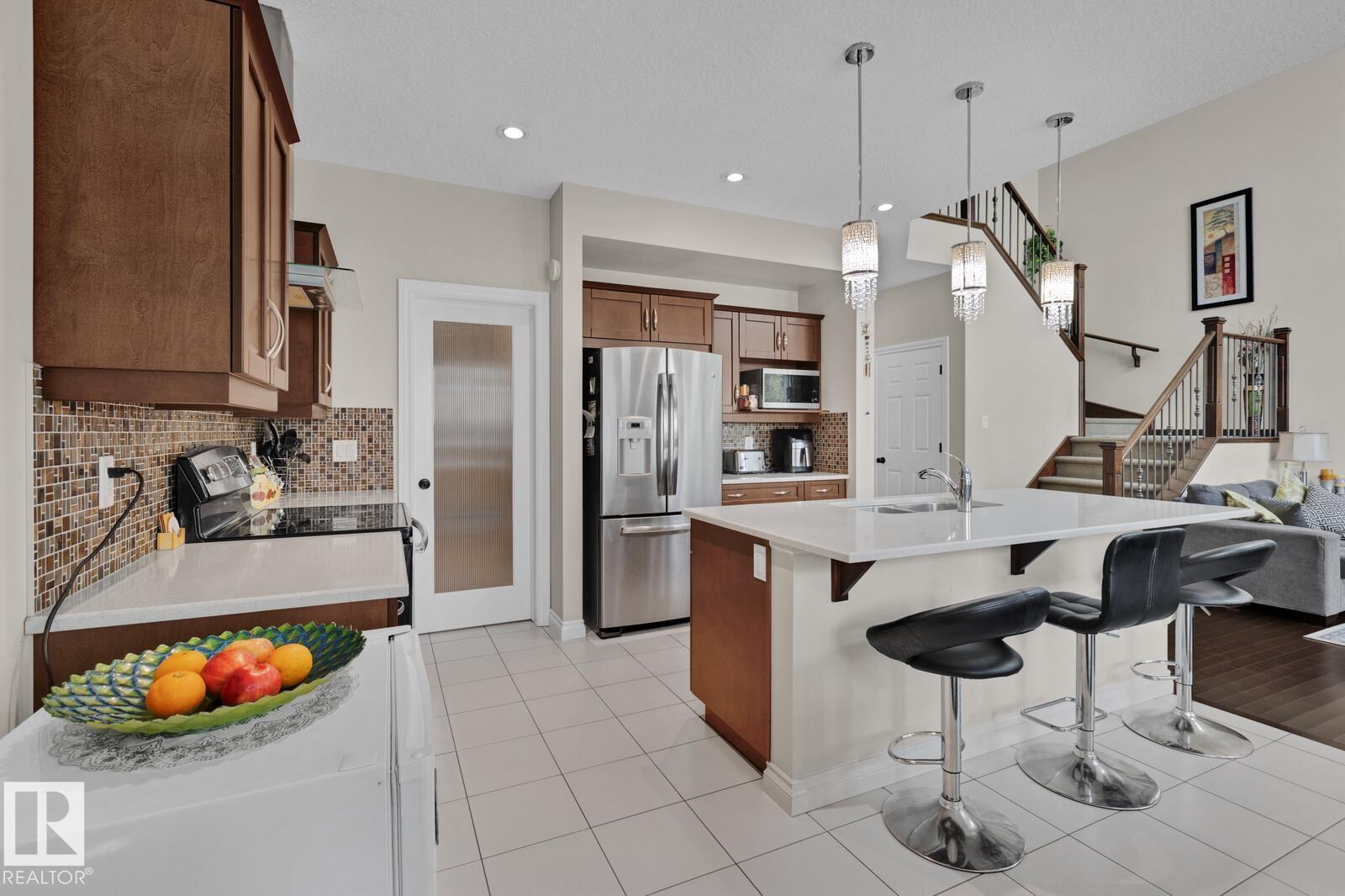 8928 23 Av Sw, Edmonton, Alberta  T6X 2C3 - Photo 12 - E4461576
