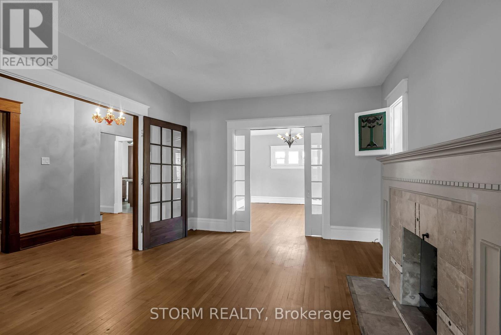 239 1st Street E, Cornwall, Ontario  K6H 1K9 - Photo 11 - X12455525