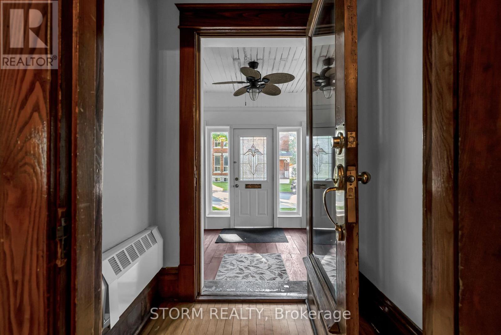 239 1st Street E, Cornwall, Ontario  K6H 1K9 - Photo 9 - X12455525