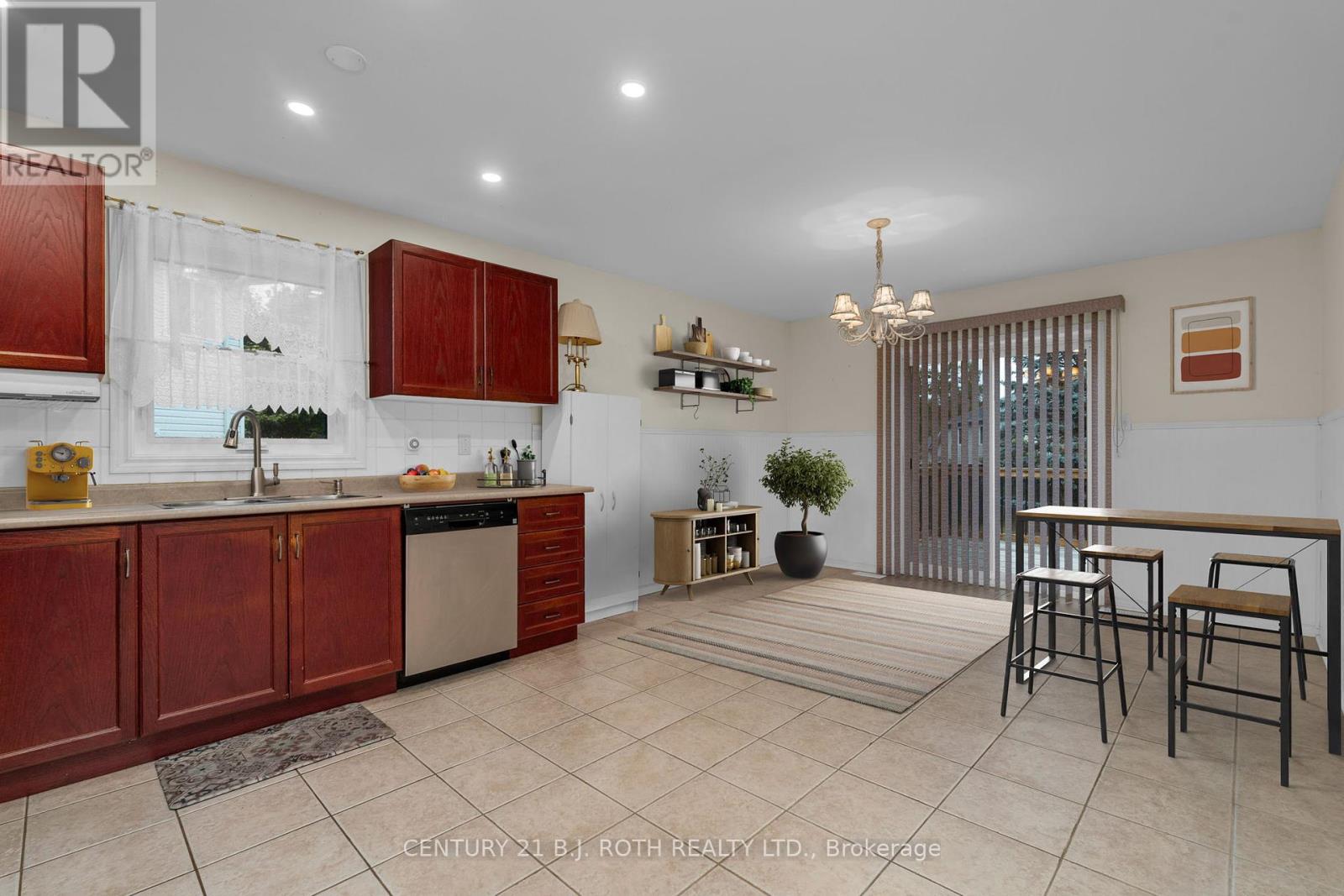 14 Stonemount Crescent, Essa, Ontario  L0M 1B4 - Photo 10 - N12453715