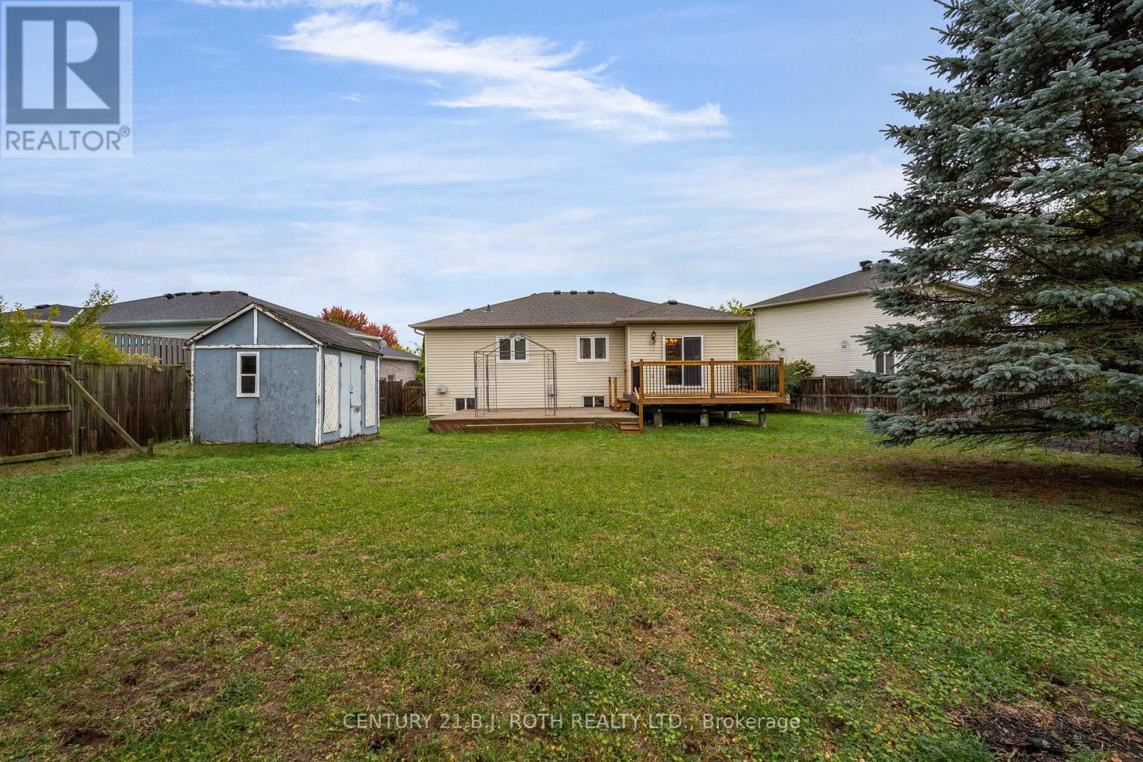 14 Stonemount Crescent, Essa, Ontario  L0M 1B4 - Photo 31 - N12453715