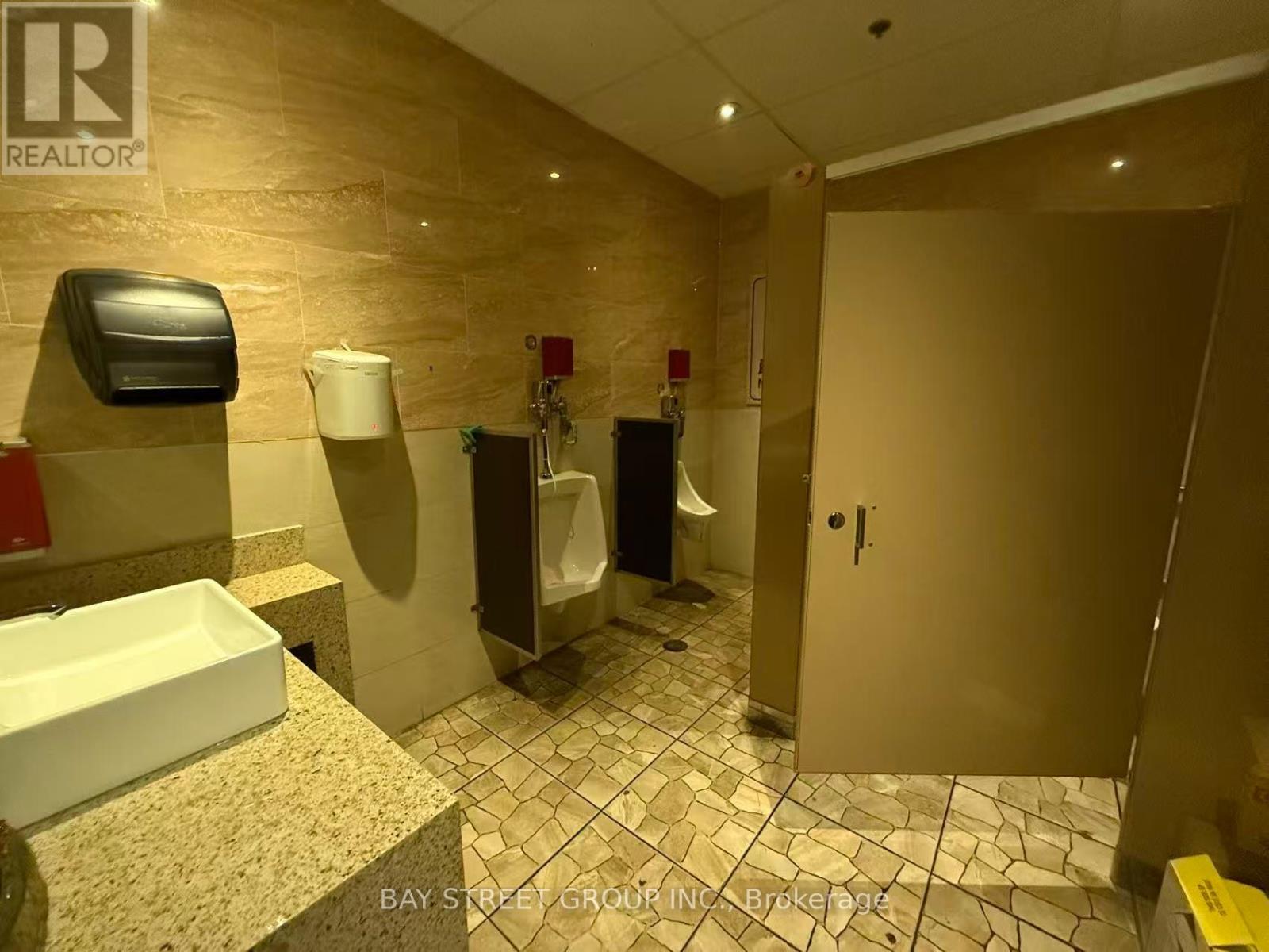 Units 106-108 - 330 Highway 7 E, Richmond Hill, Ontario  L4B 3P8 - Photo 13 - N12454124