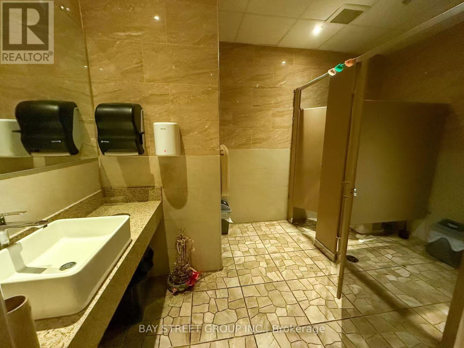 Units 106-108 - 330 Highway 7 E, Richmond Hill, Ontario  L4B 3P8 - Photo 12 - N12454124