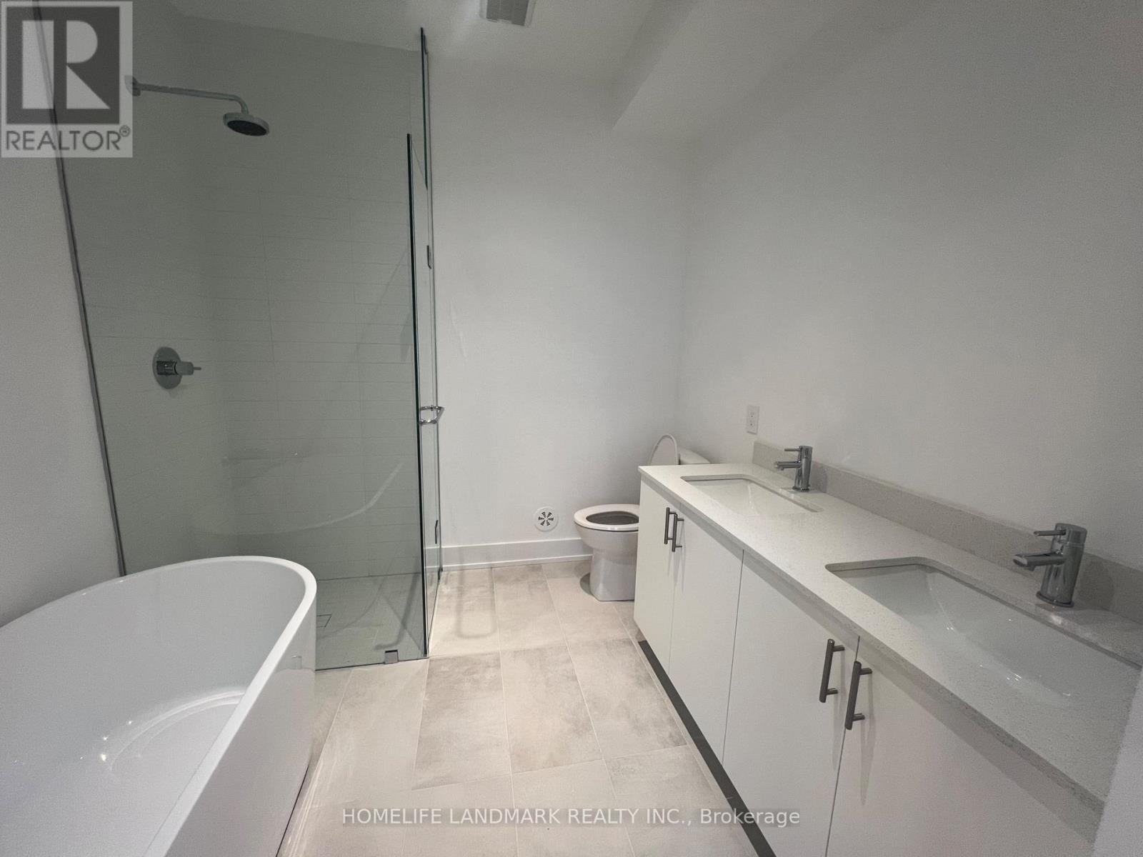 4 Chestnut Court, Aurora, Ontario  L4G 4A4 - Photo 19 - N12455128