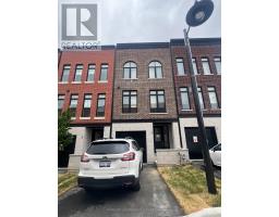 4 CHESTNUT COURT, Aurora, Ontario
