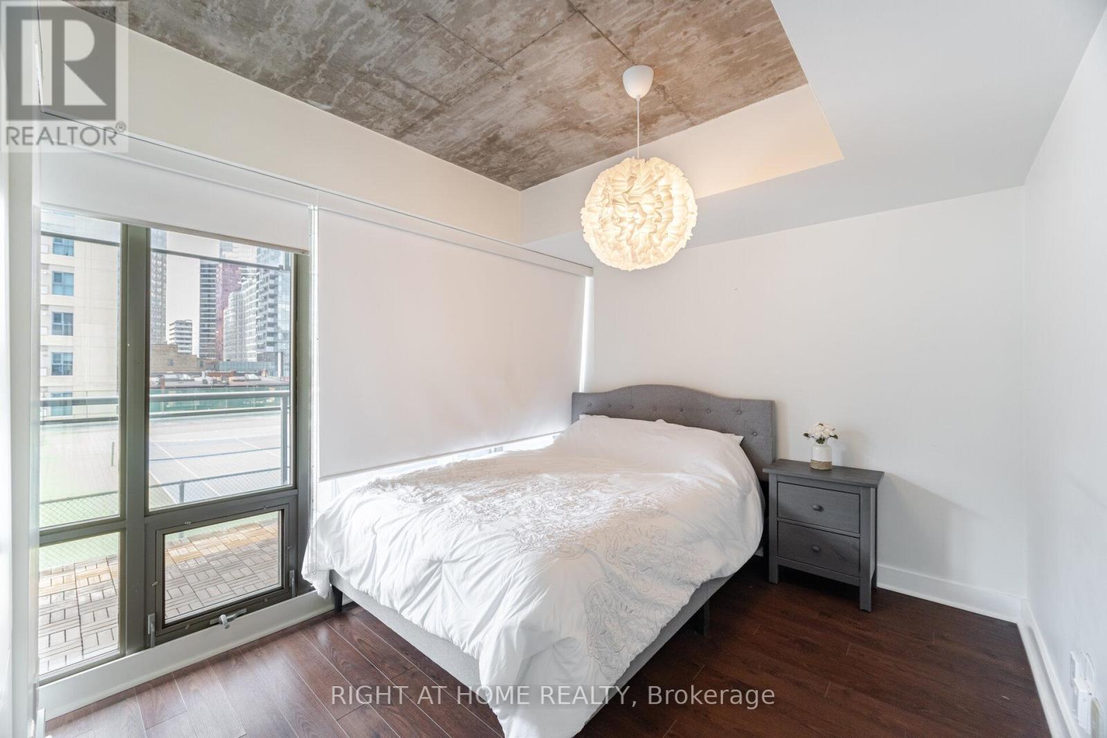 605 - 22 Wellesley Street E, Toronto, Ontario  M4Y 1G3 - Photo 17 - C12455544