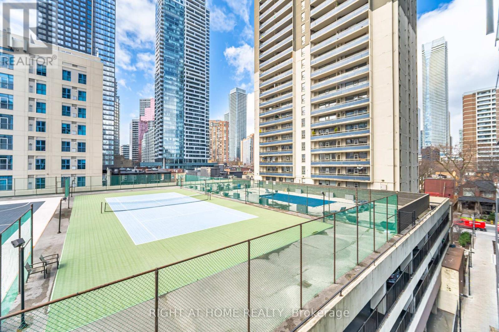605 - 22 Wellesley Street E, Toronto, Ontario  M4Y 1G3 - Photo 29 - C12455544