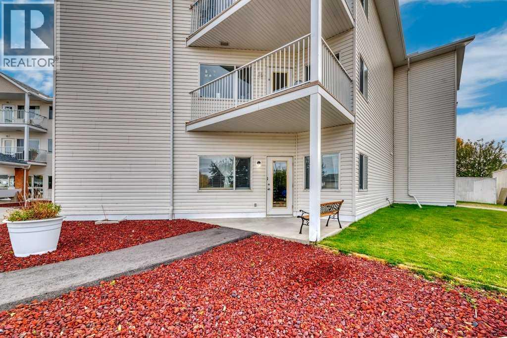 102, 3 Parklane Way, Strathmore, Alberta  T1P 1N6 - Photo 3 - A2261617
