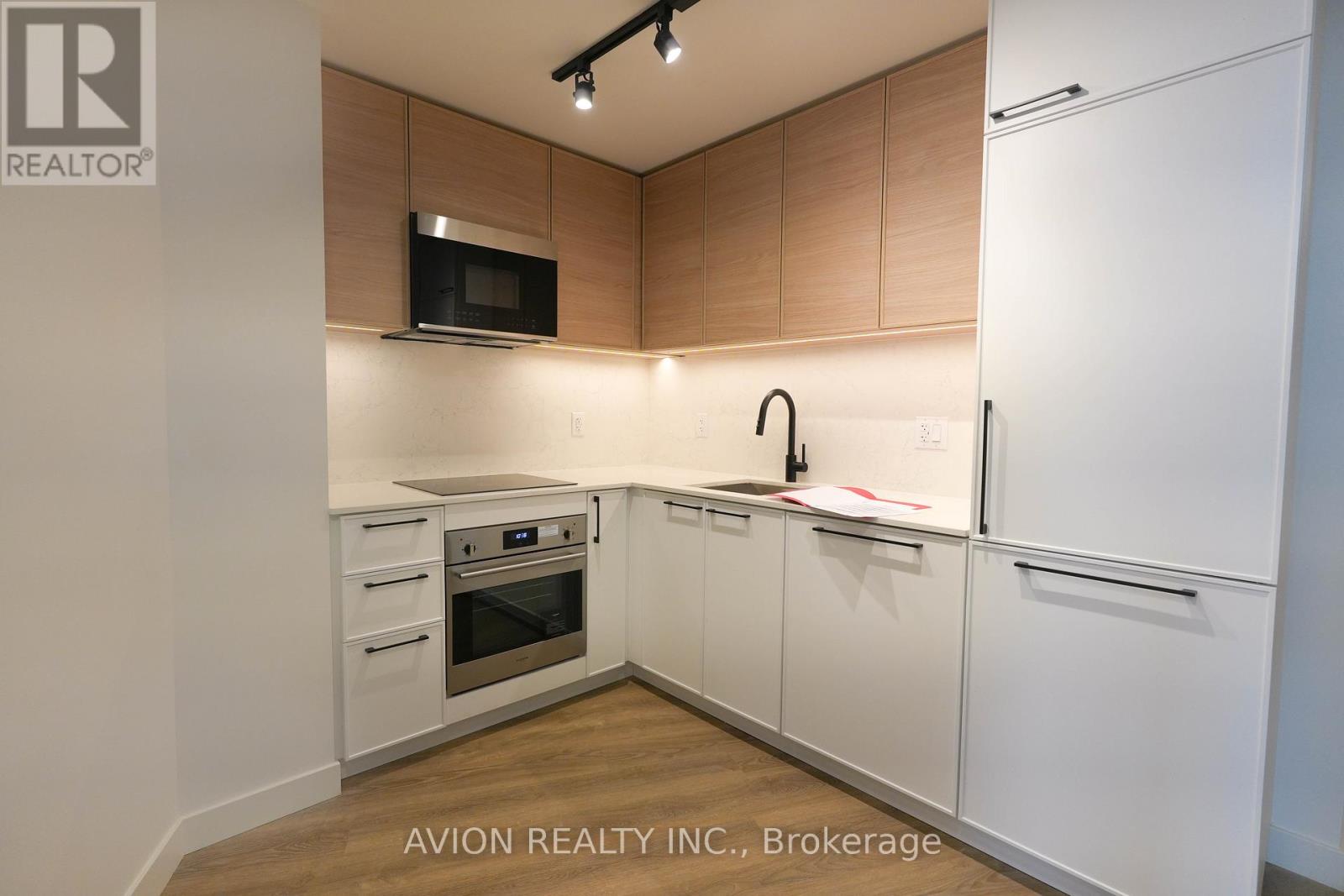1315 - 1050 Eastern Avenue, Toronto, Ontario  M4L 0B7 - Photo 10 - E12455516