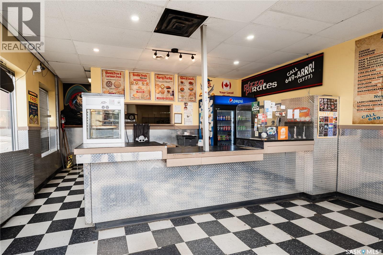 1504 22nd Street W, Saskatoon, Saskatchewan  S7M 0T1 - Photo 2 - SK020579