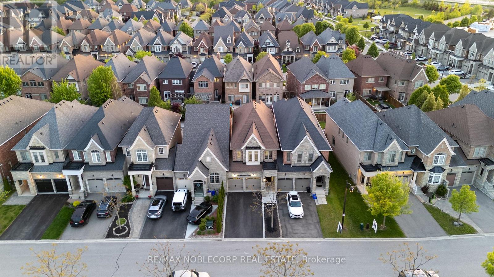 54 Wells Orchard Crescent, King, Ontario  L7B 0C6 - Photo 46 - N12455507