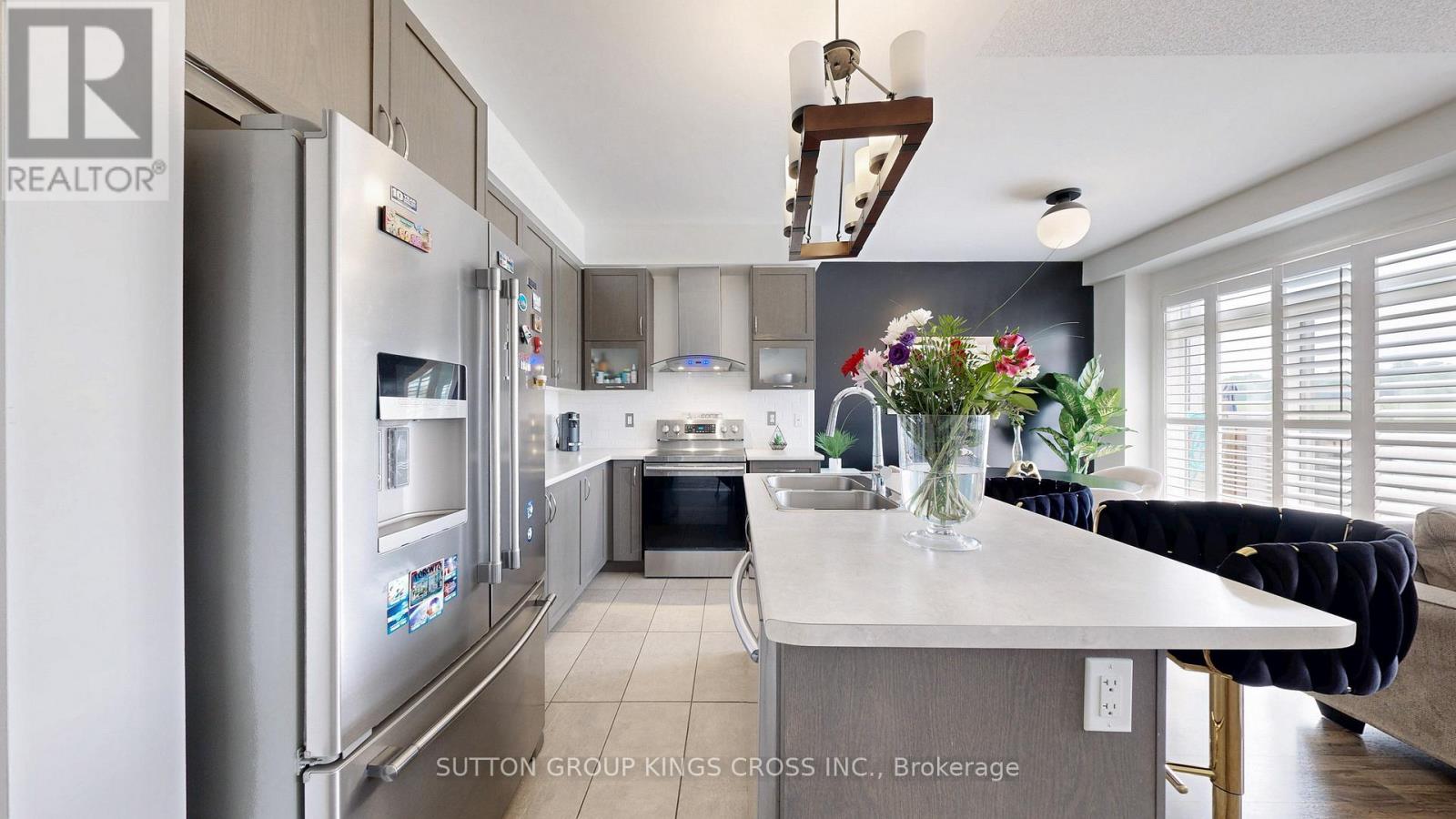 119 Wagner Crescent, Essa, Ontario  L0M 1B6 - Photo 12 - N12455530