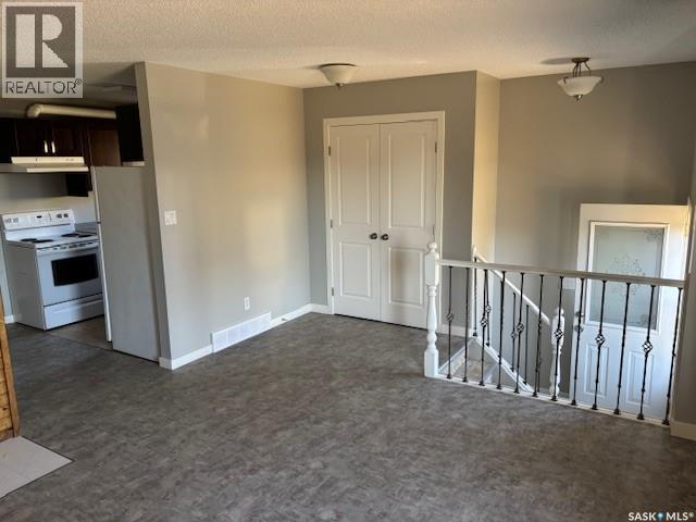 802 Mccormack Road, Saskatoon, Saskatchewan  S7M 5K1 - Photo 3 - SK020483