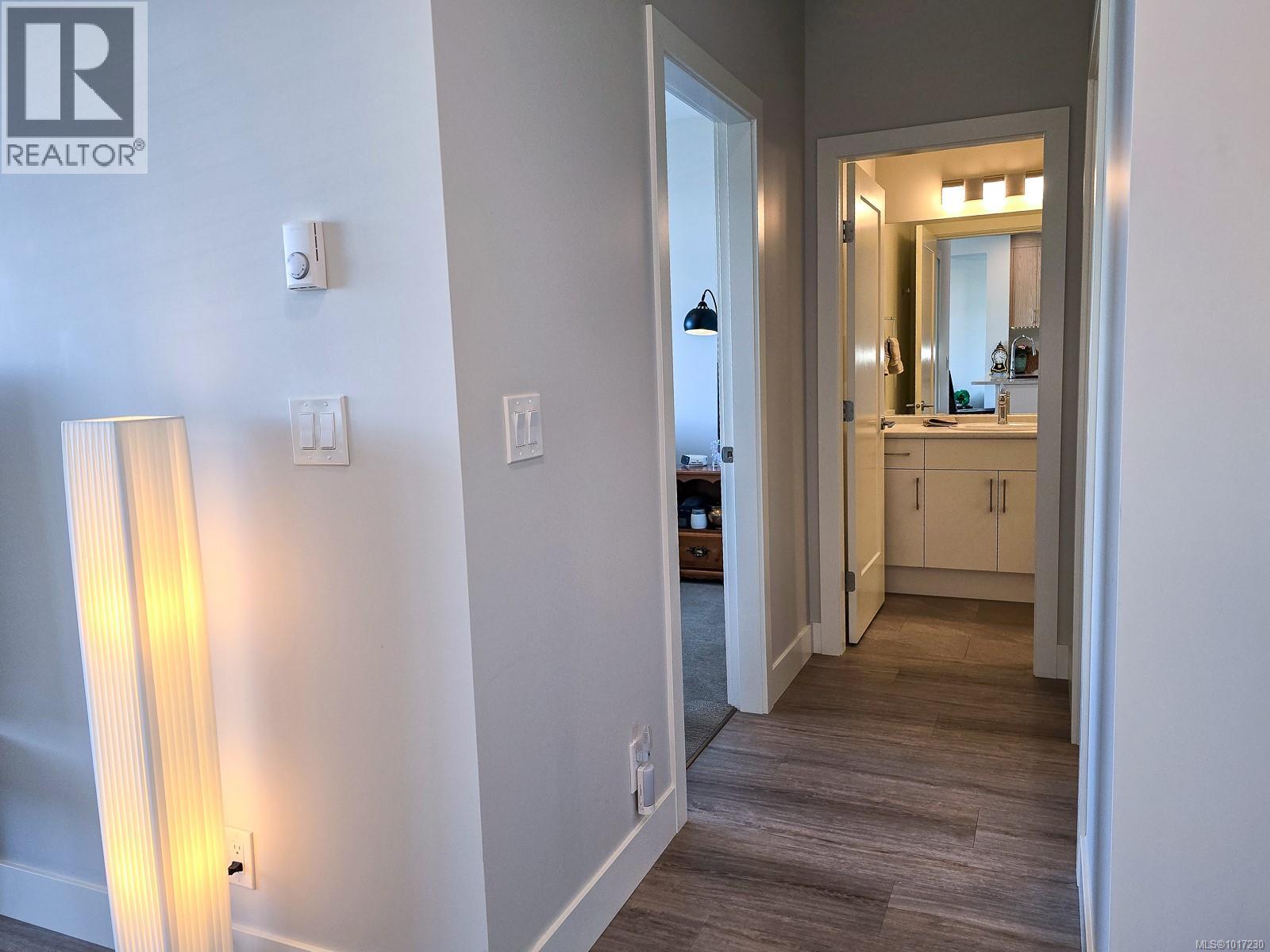 204 6544 Metral Dr, Nanaimo, British Columbia  V9T 2L8 - Photo 15 - 1017230