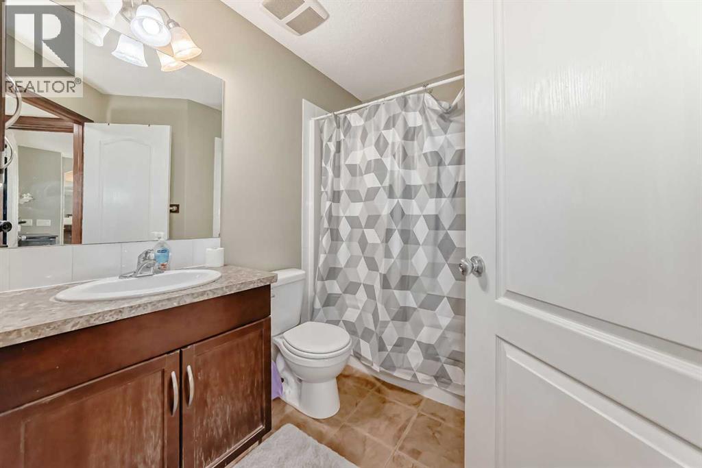 154 New Brighton Lane Se, Calgary, Alberta  T2E 0E2 - Photo 29 - A2259950