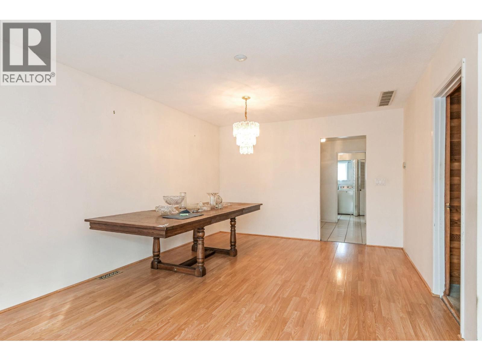 13351 Blundell Road, Richmond, British Columbia  V6W 1B6 - Photo 5 - R3057251