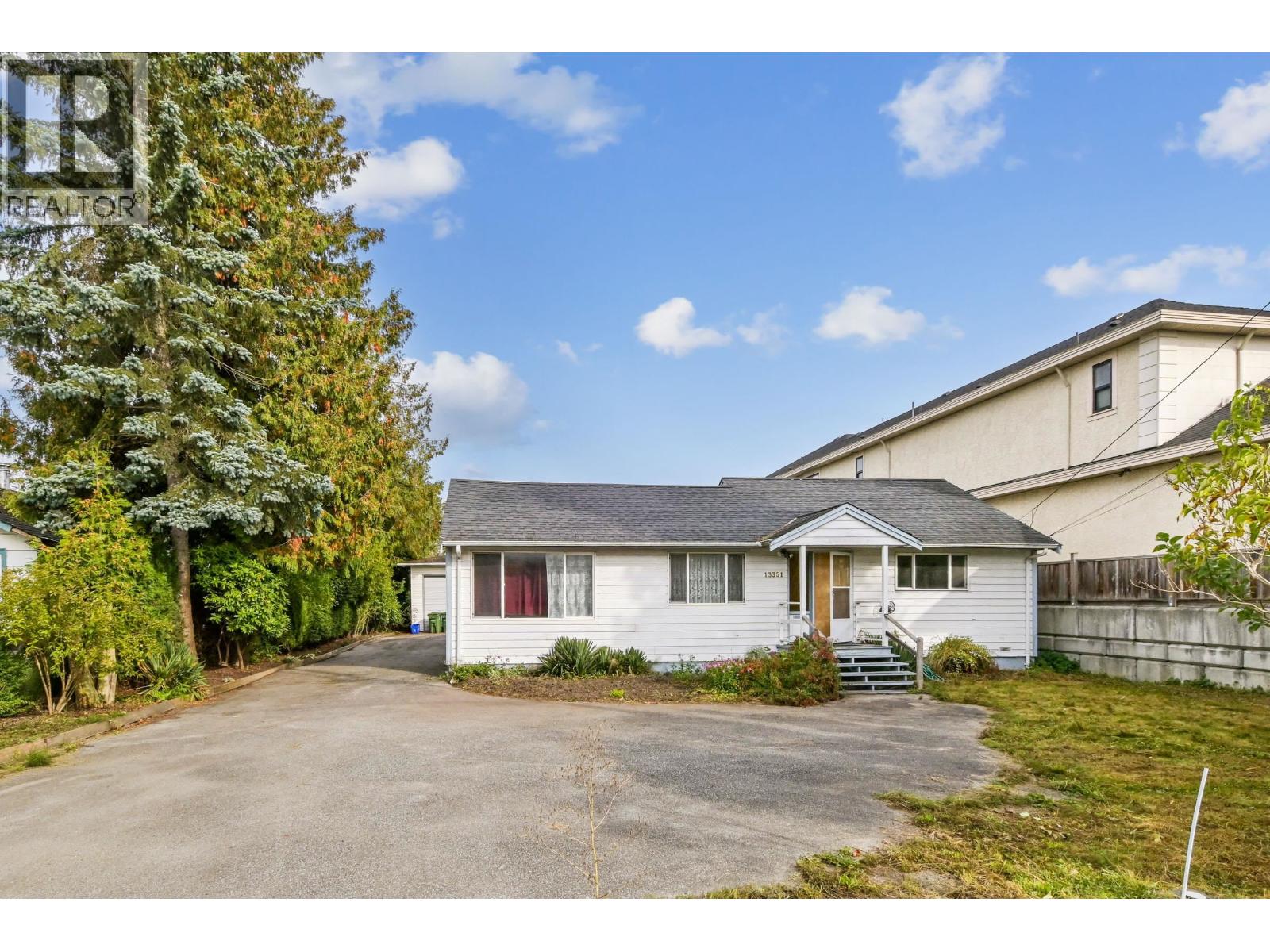 13351 BLUNDELL ROAD, Richmond, British Columbia