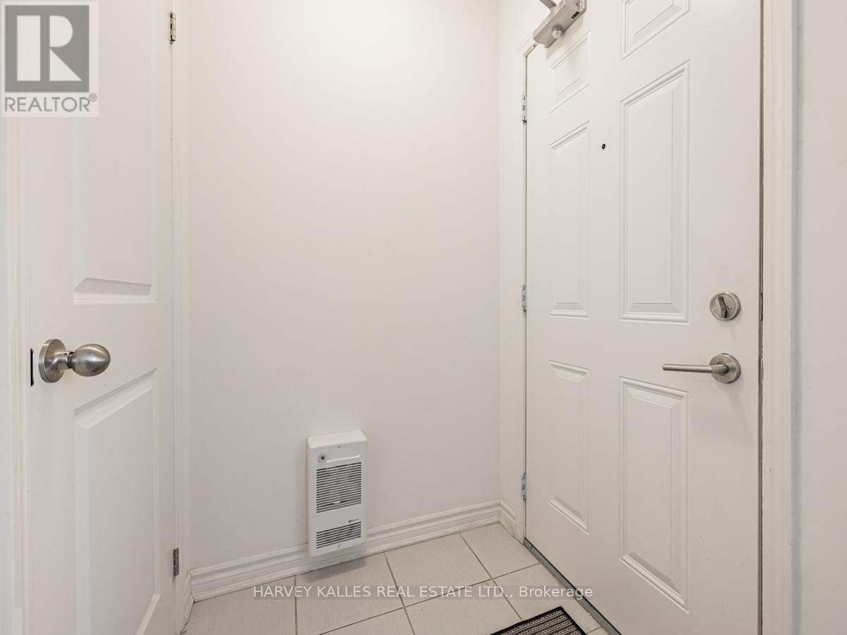 11 - 2255 Mcnab Lane, Mississauga, Ontario  L5J 0B3 - Photo 5 - W12455511