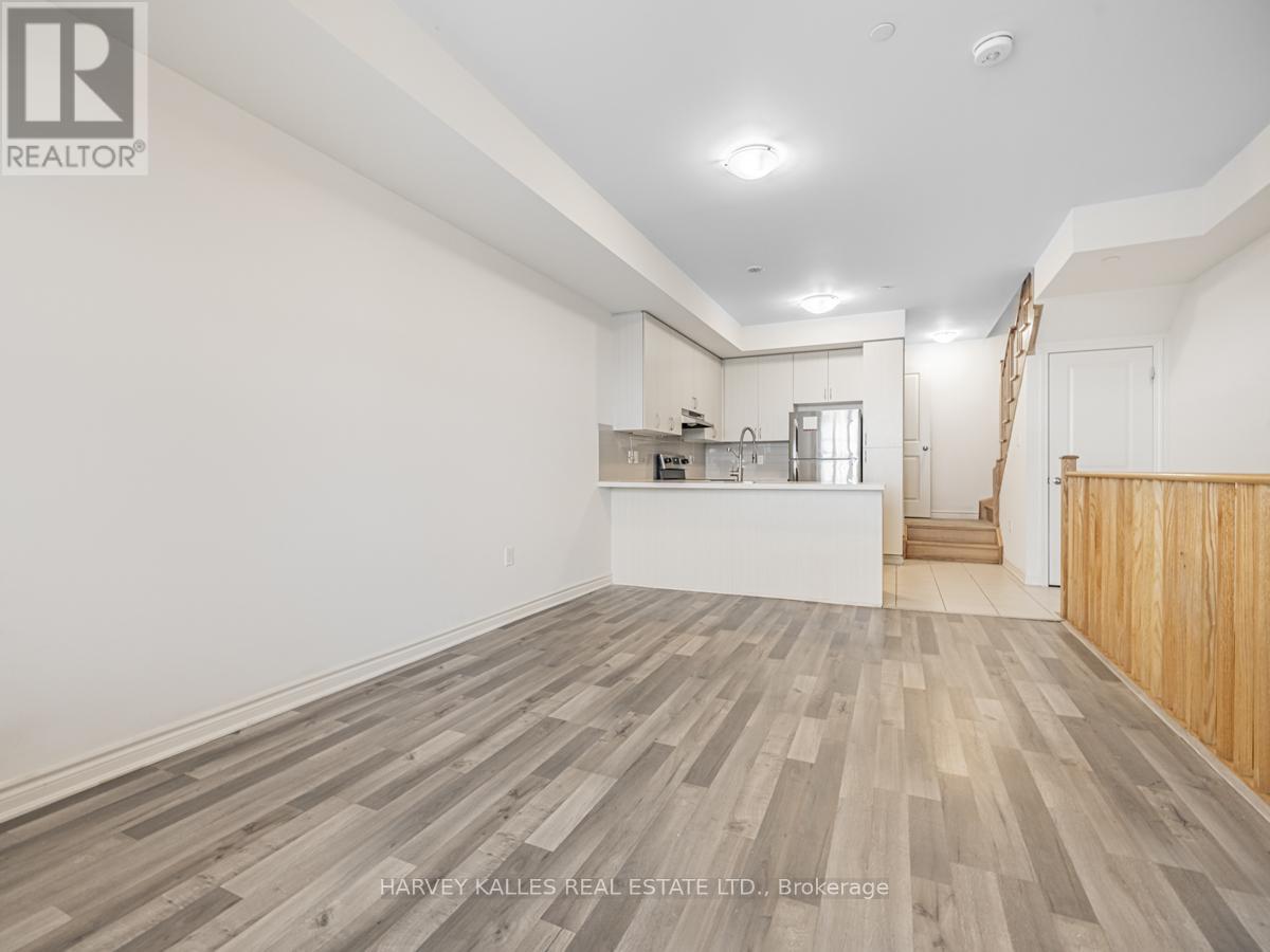11 - 2255 Mcnab Lane, Mississauga, Ontario  L5J 0B3 - Photo 6 - W12455511