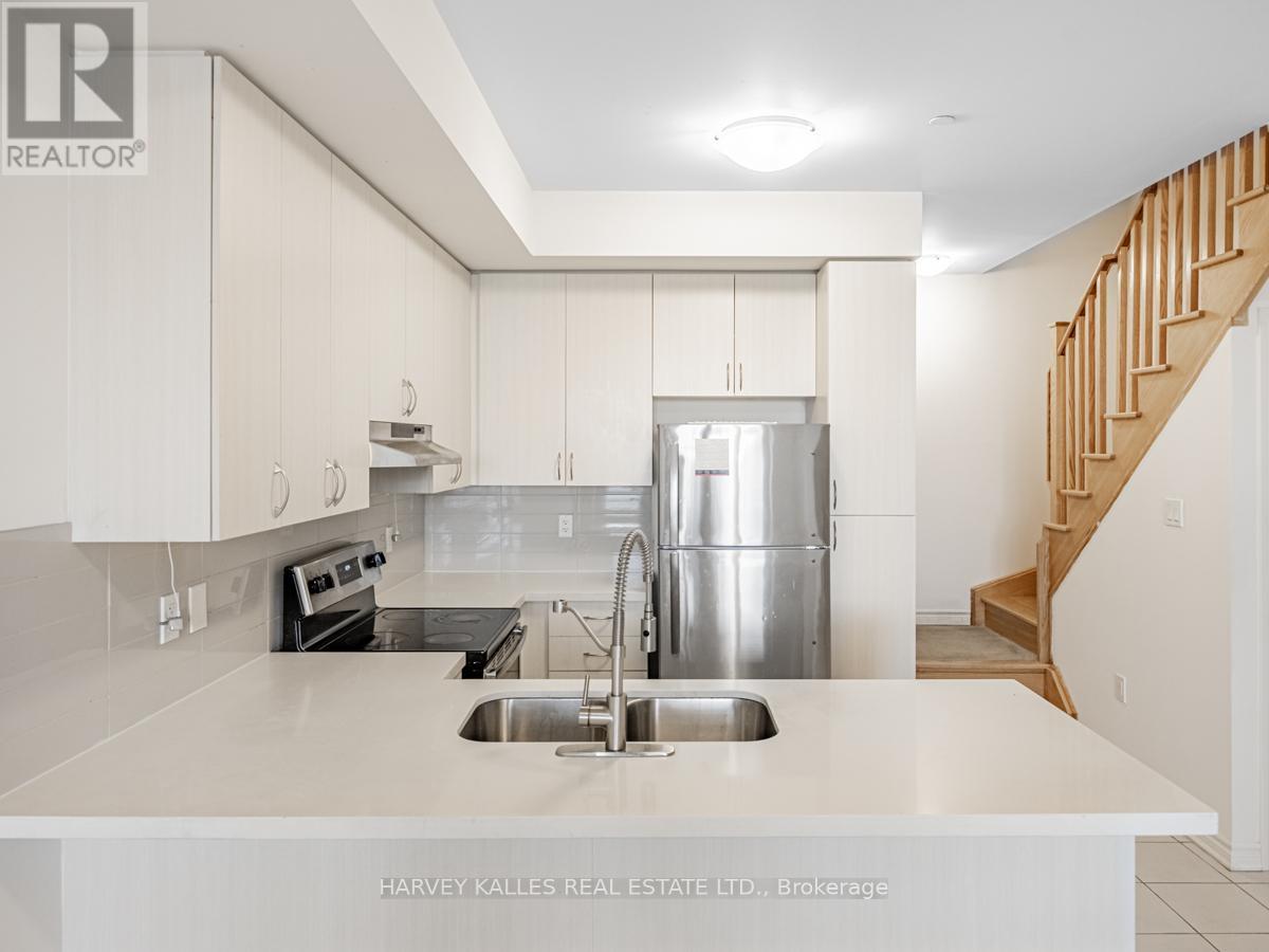 11 - 2255 Mcnab Lane, Mississauga, Ontario  L5J 0B3 - Photo 8 - W12455511