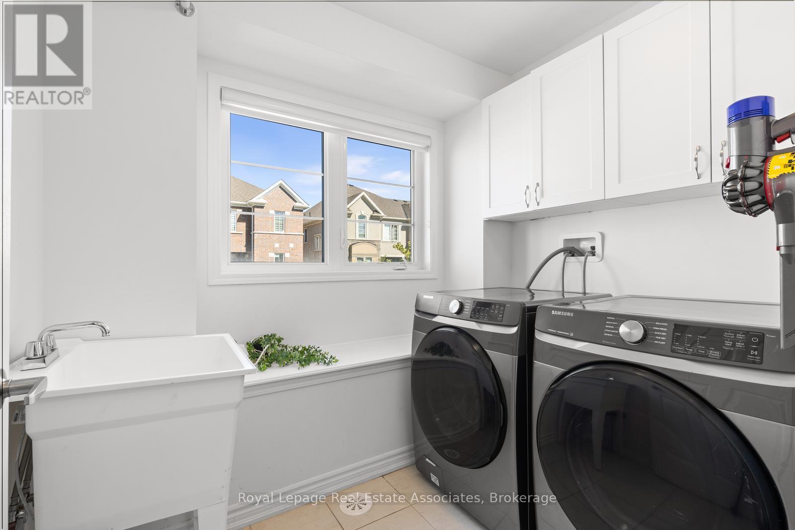 1266 Hop Place, Milton, Ontario  L9E 1S4 - Photo 18 - W12455512
