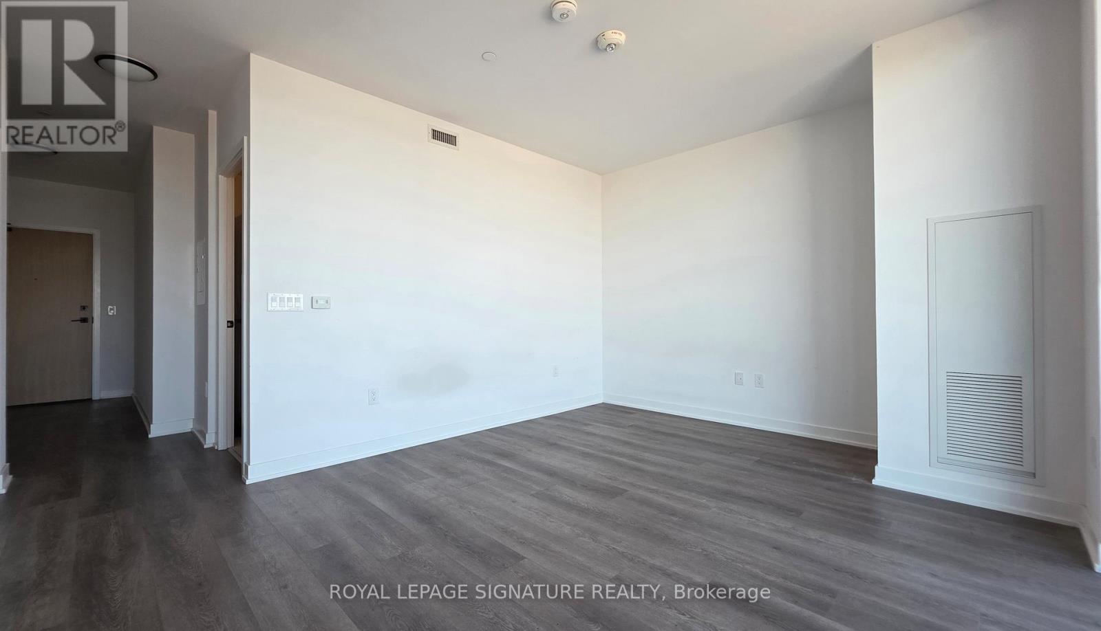 910 - 36 Zorra Street, Toronto, Ontario  M8Z 0G5 - Photo 11 - W12455514