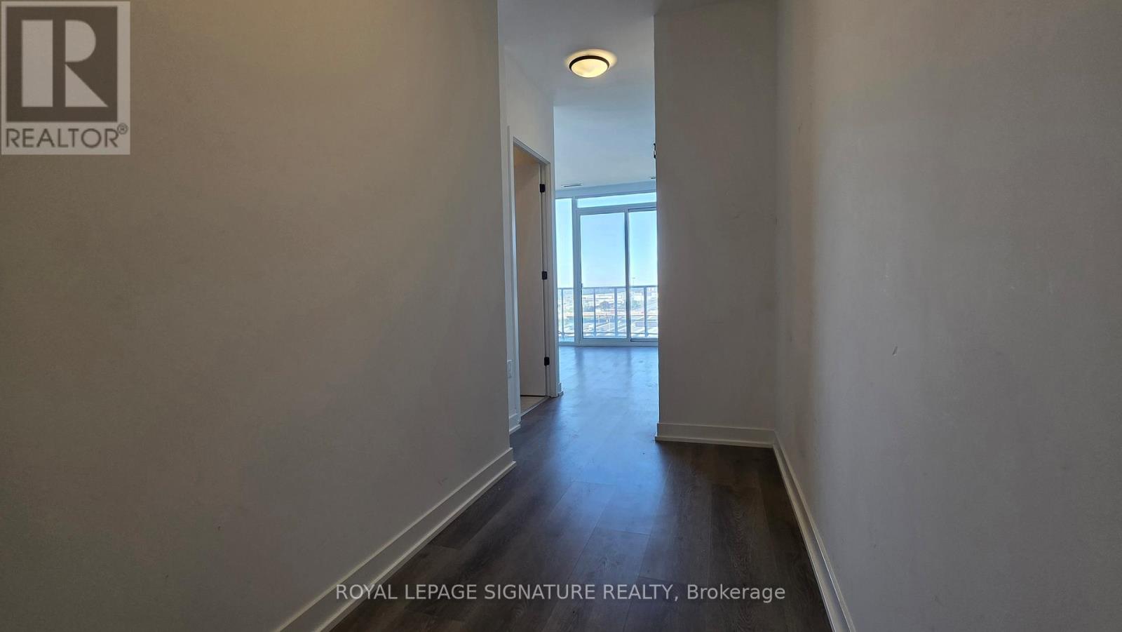 910 - 36 Zorra Street, Toronto, Ontario  M8Z 0G5 - Photo 4 - W12455514