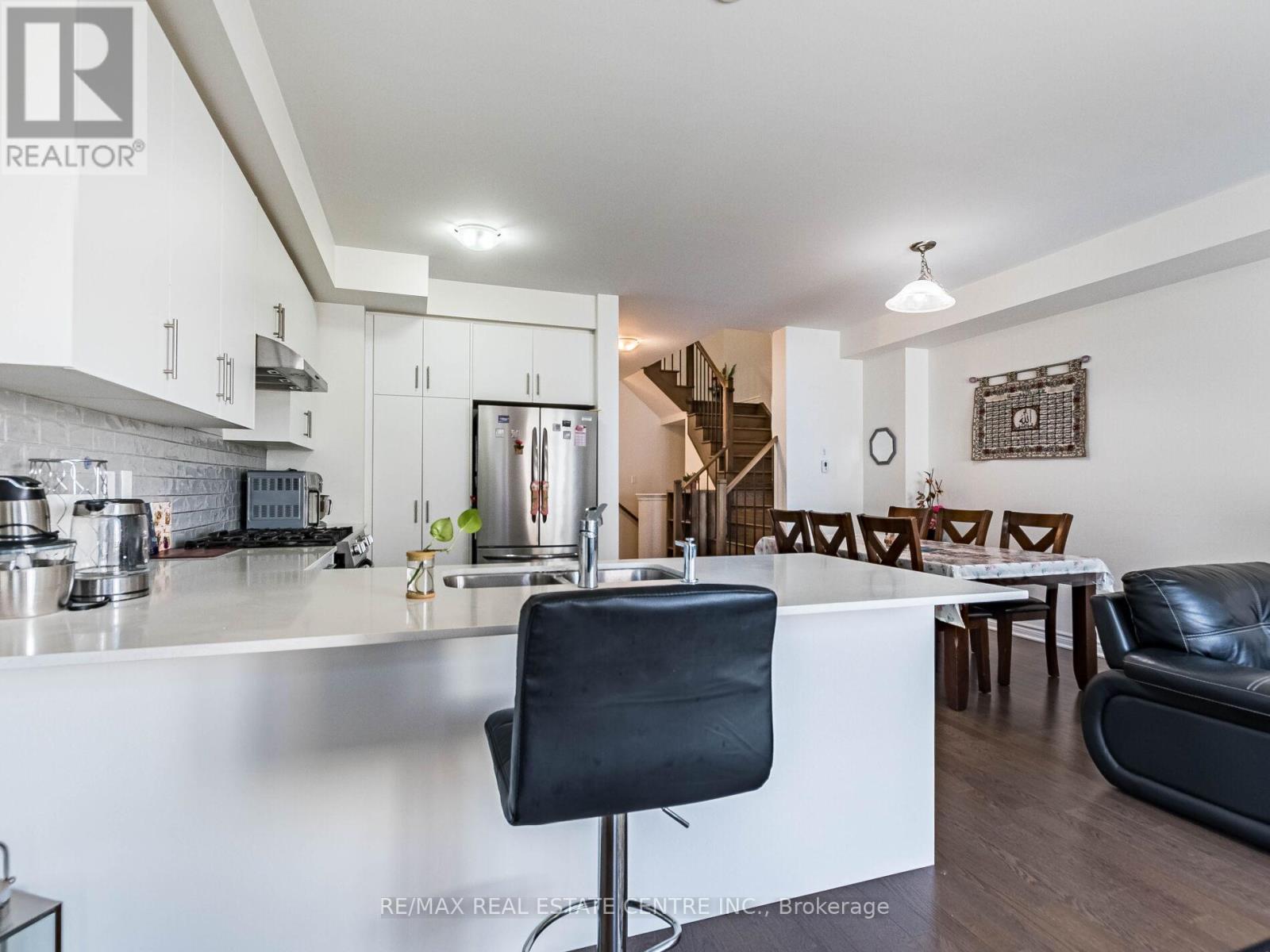 1157 Restivo Lane, Milton, Ontario  L9T 2X5 - Photo 17 - W12455522