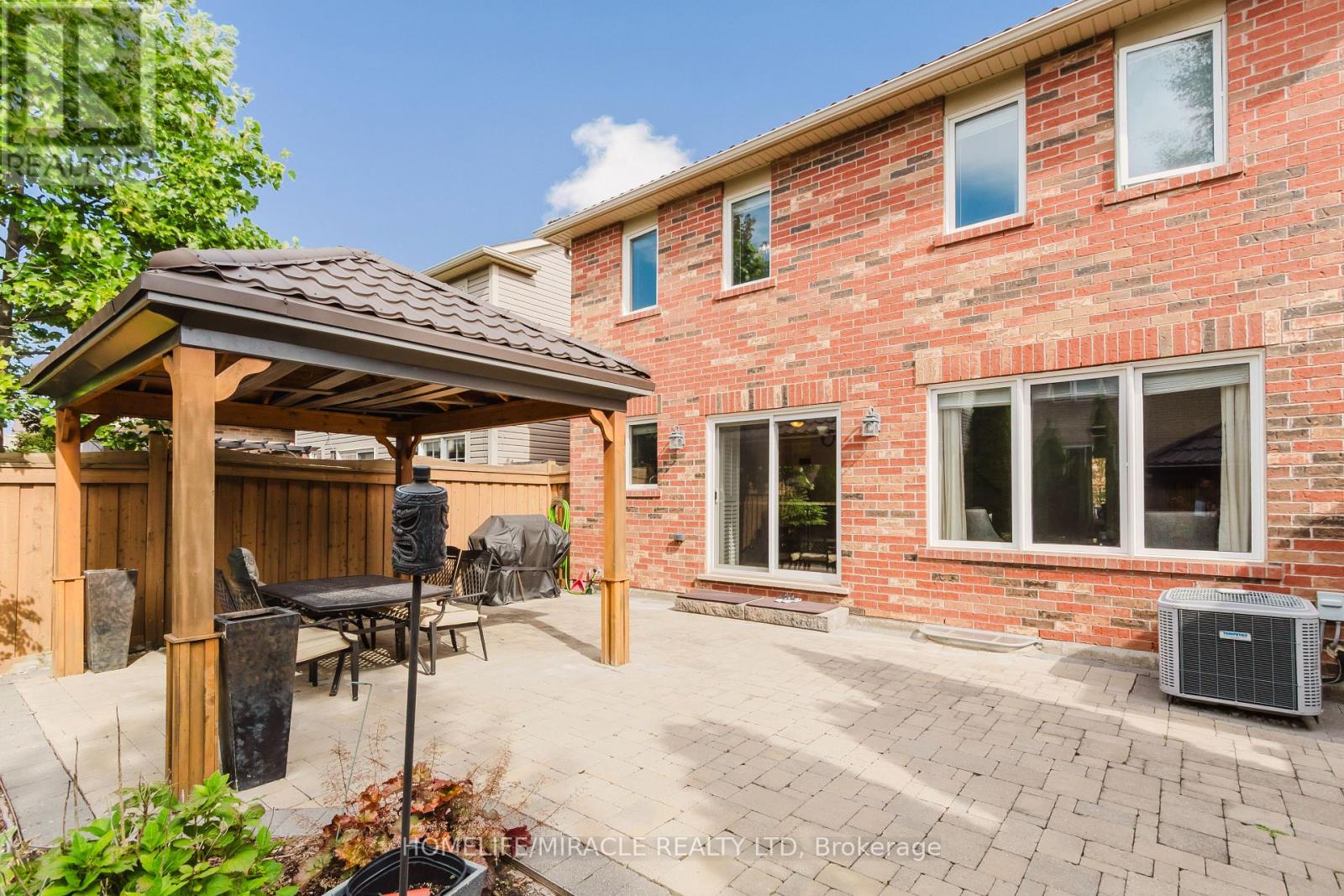 926 Whewell Trail, Milton, Ontario  L9T 8C7 - Photo 28 - W12455524