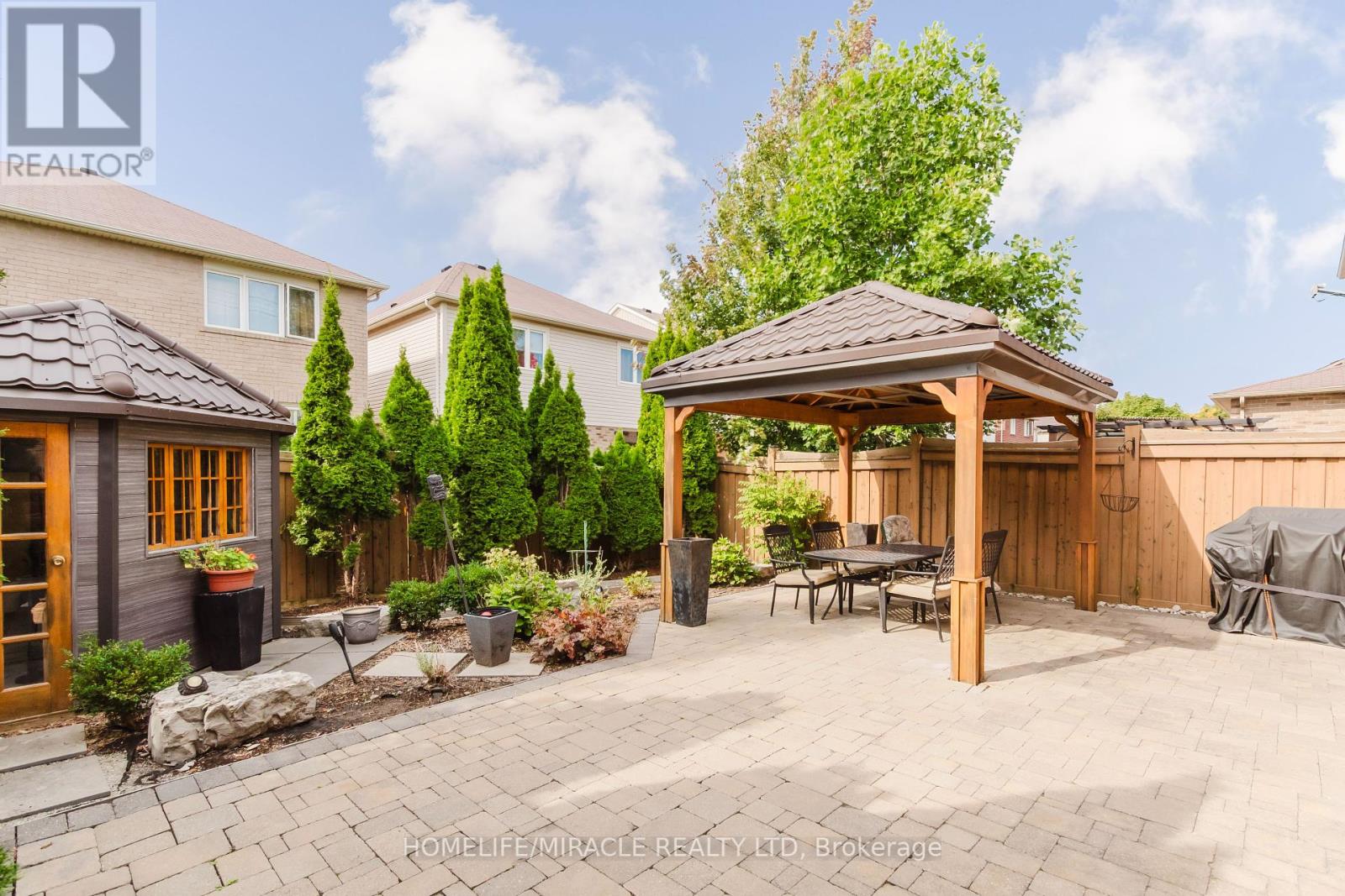 926 Whewell Trail, Milton, Ontario  L9T 8C7 - Photo 4 - W12455524